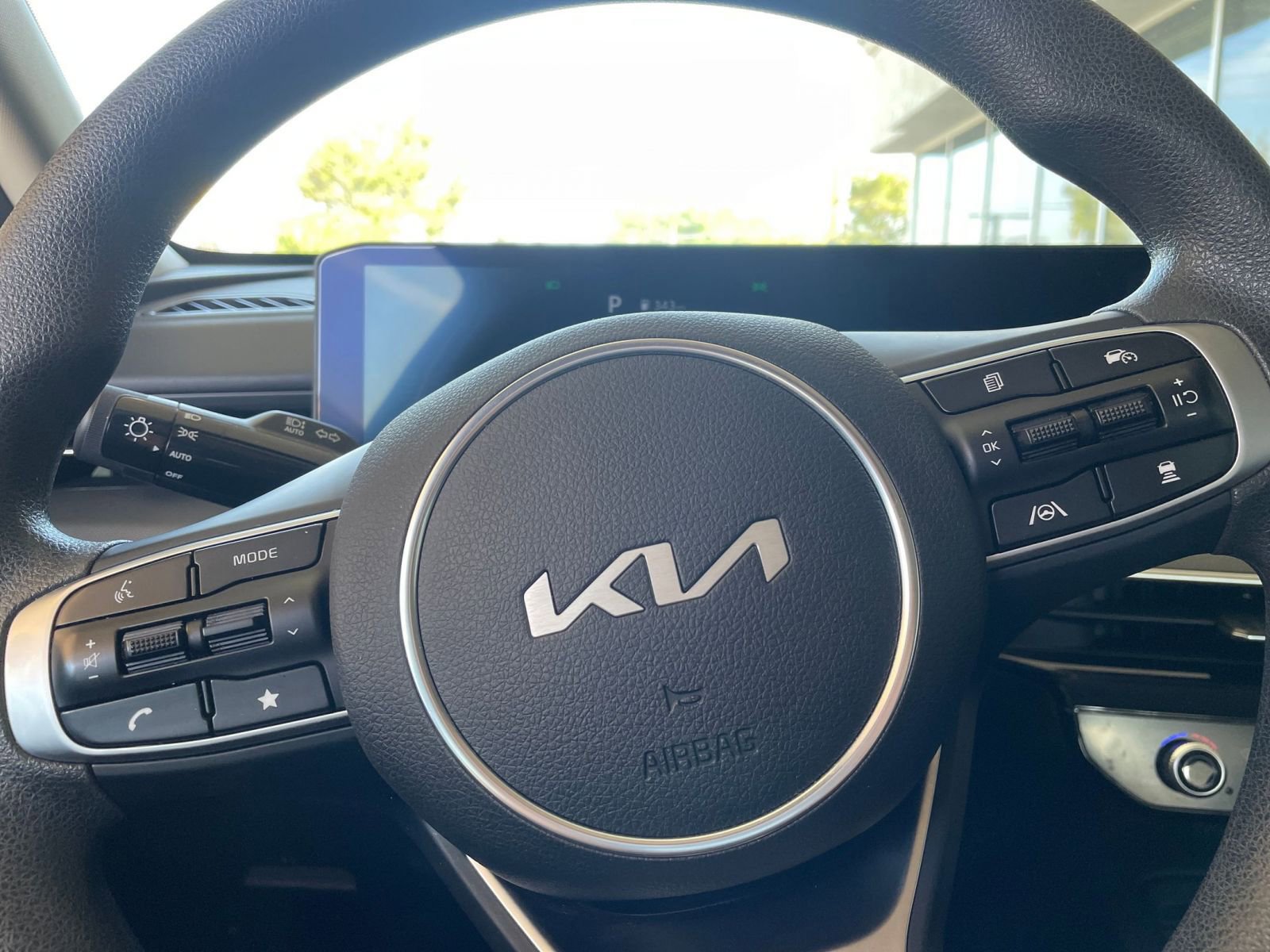 Thumbnail: 2025 Kia K5 - 28