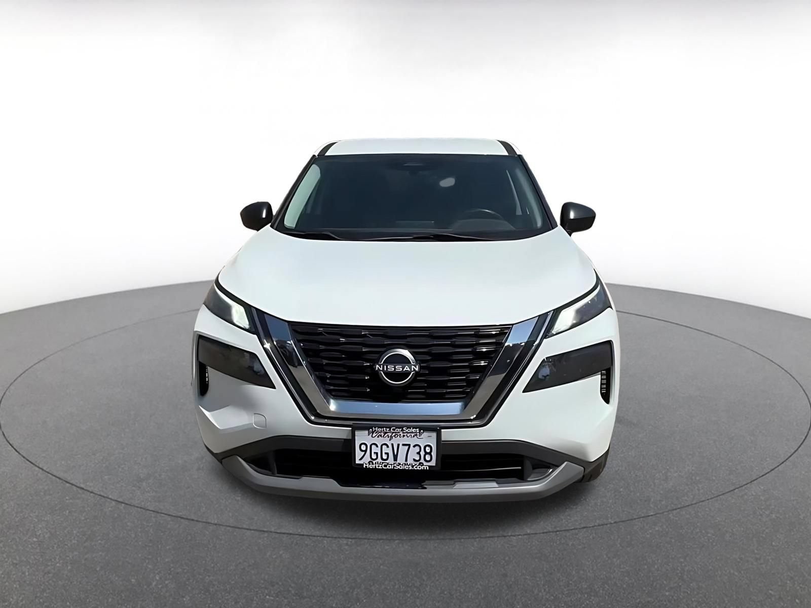 Thumbnail: 2023 Nissan Rogue - 4