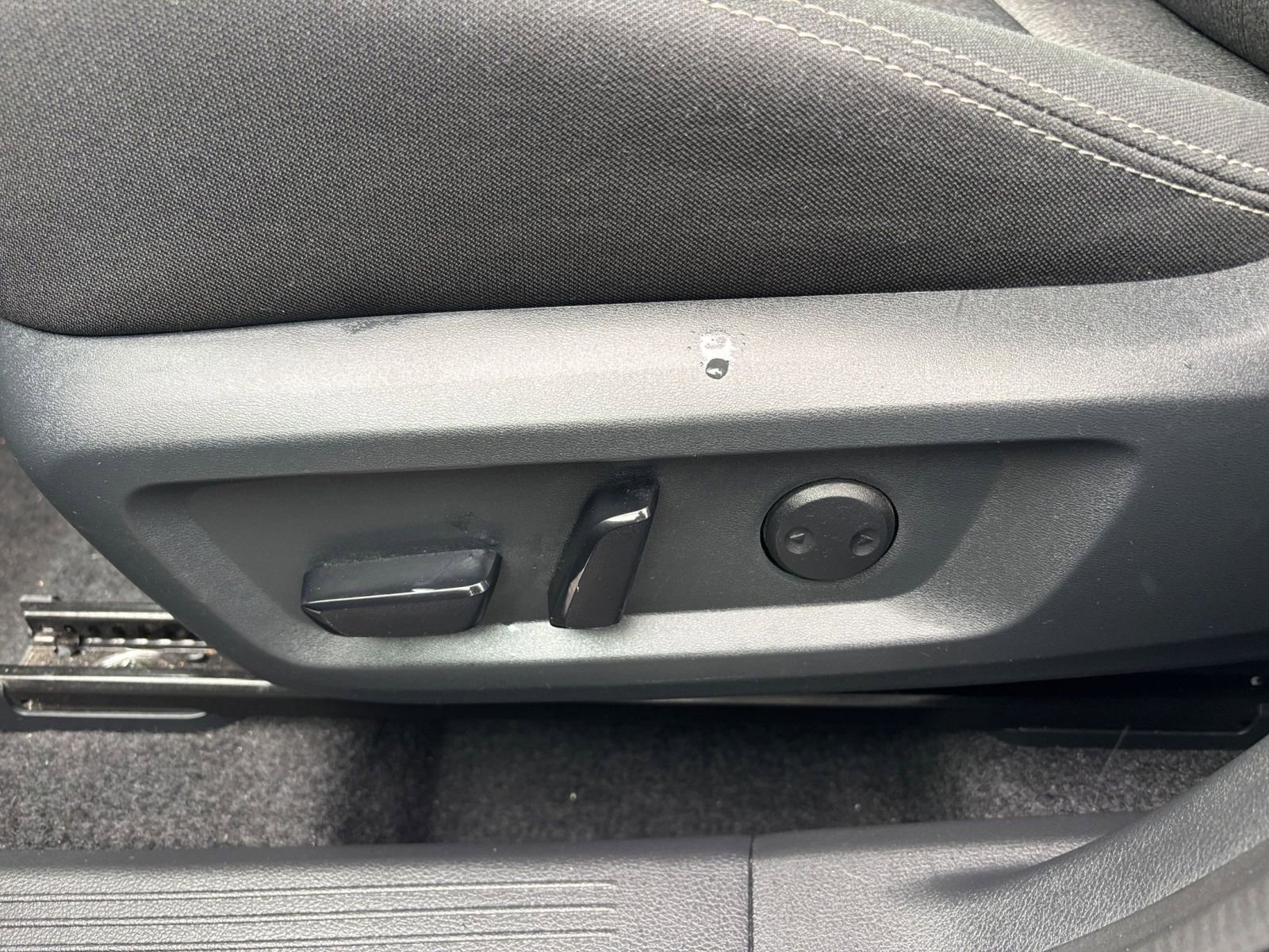 Thumbnail: 2025 Nissan Rogue - 22