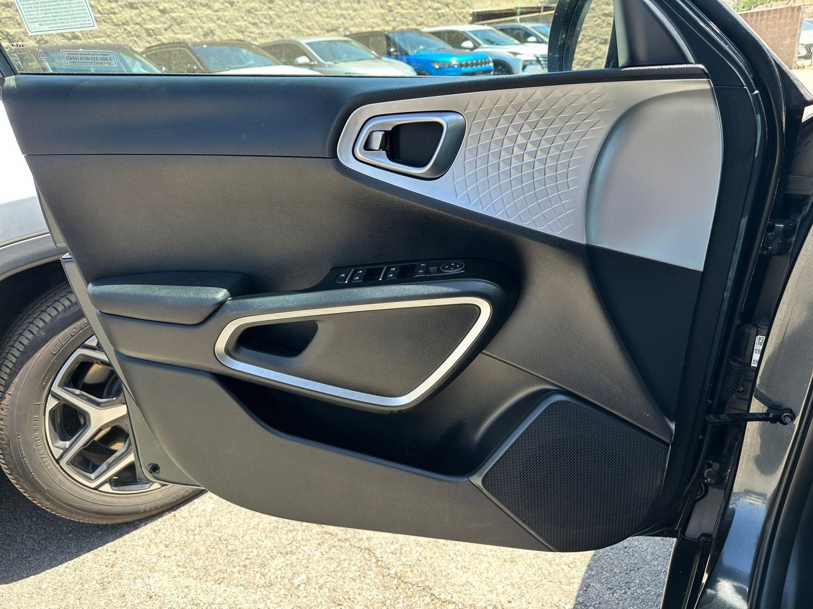 Thumbnail: 2025 Kia Soul - 18