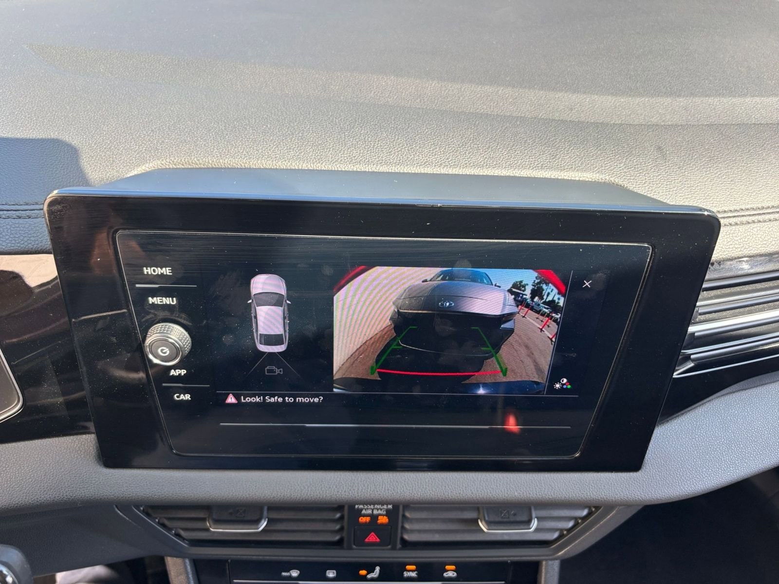 Thumbnail: 2025 Volkswagen Jetta - 17