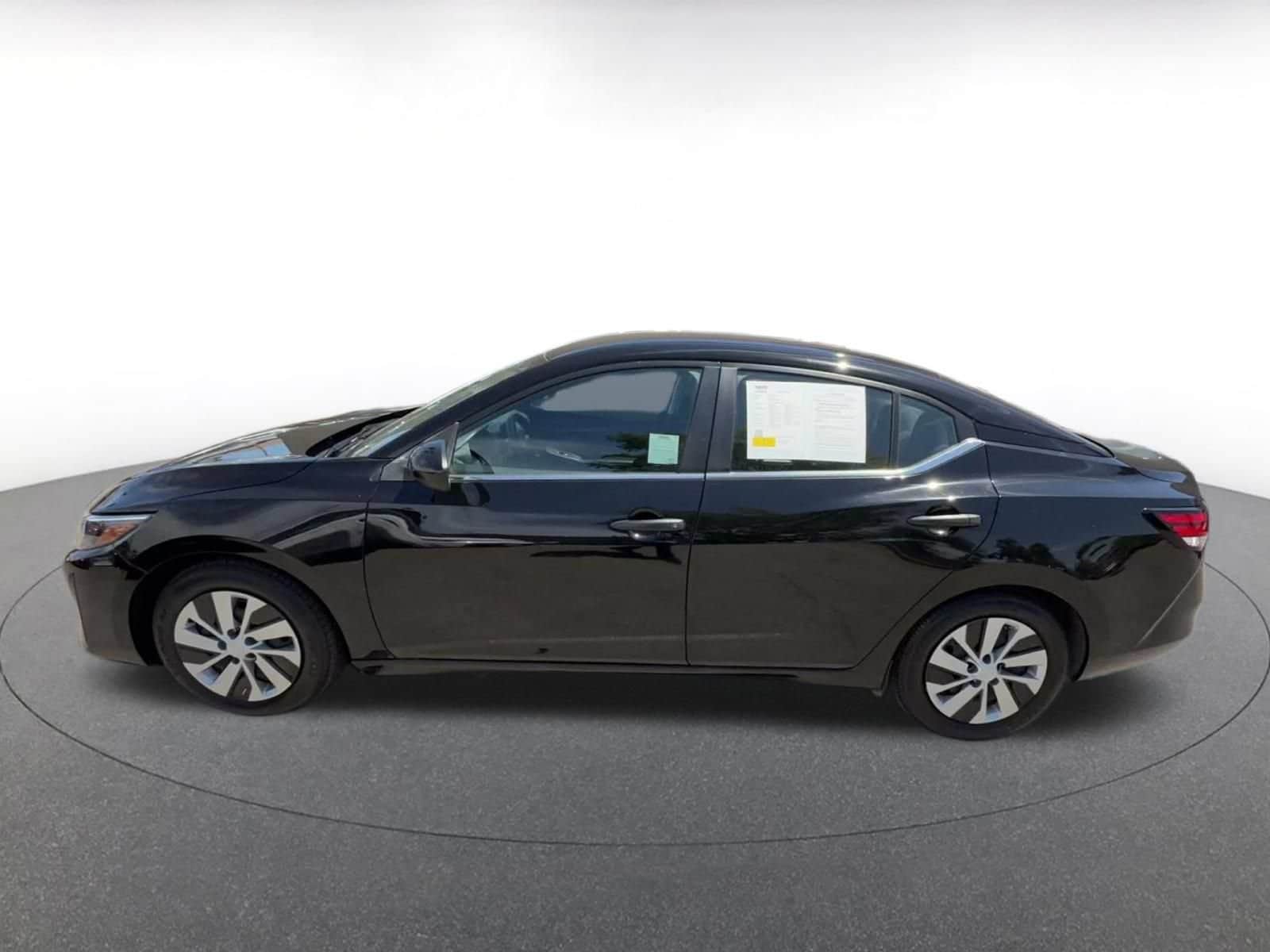 Thumbnail: 2025 Nissan Sentra - 8