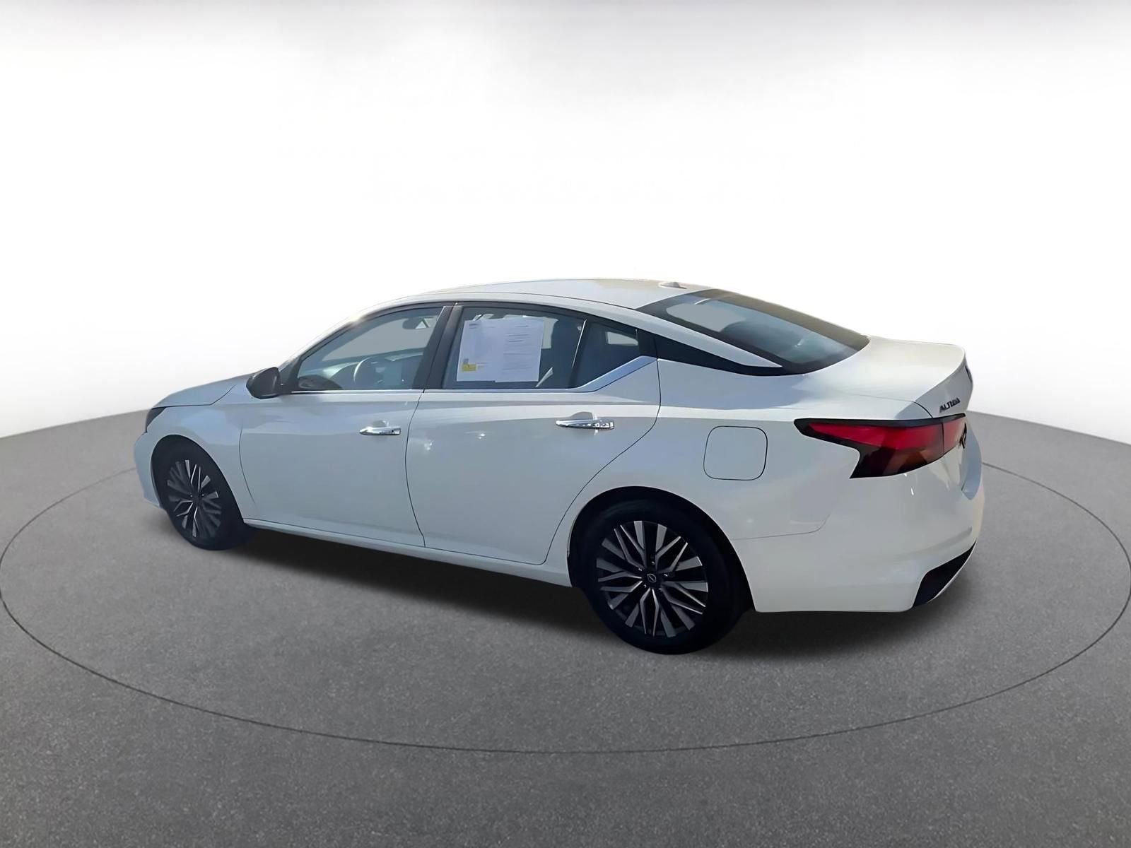 Thumbnail: 2025 Nissan Altima - 10