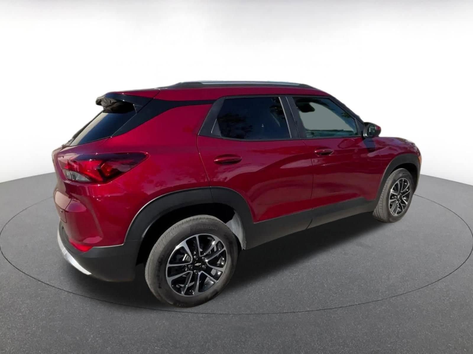 Thumbnail: 2025 Chevrolet TrailBlazer - 15