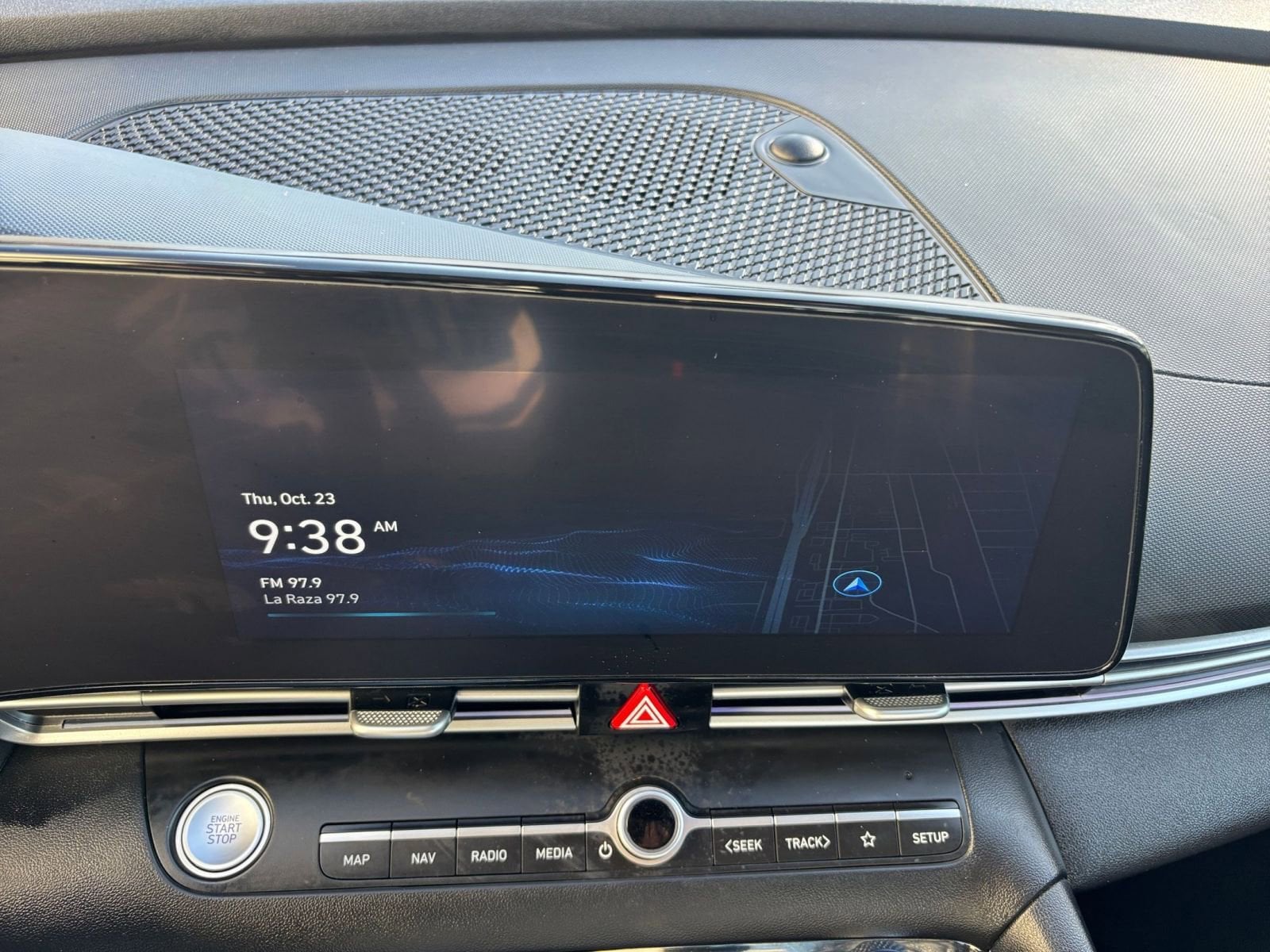 Thumbnail: 2025 Hyundai Elantra - 32