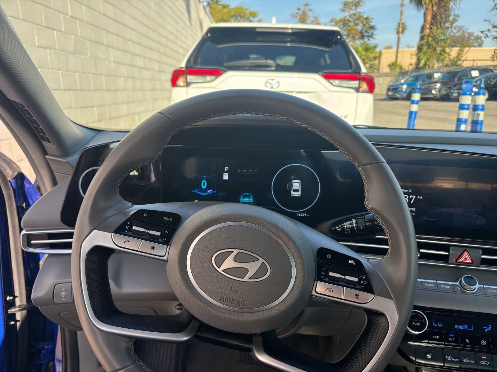 Thumbnail: 2025 Hyundai Elantra - 34