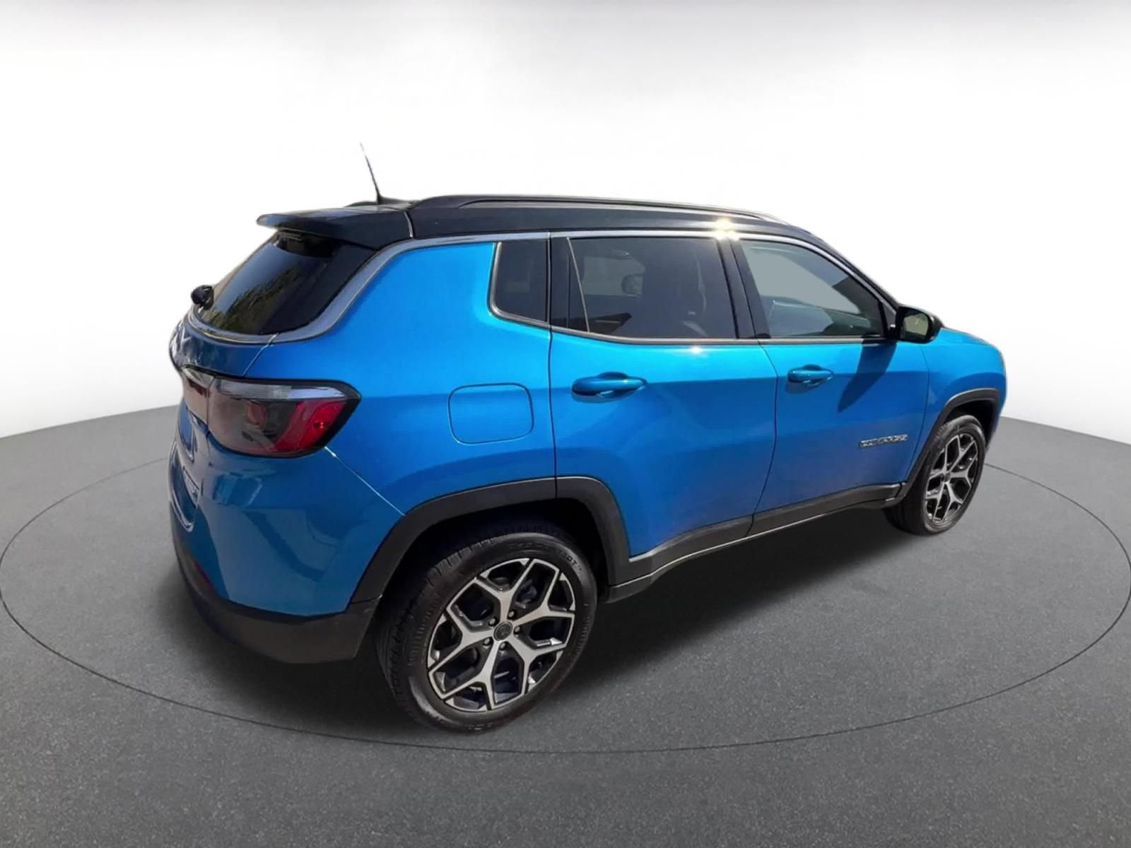 Thumbnail: 2025 Jeep Compass - 14