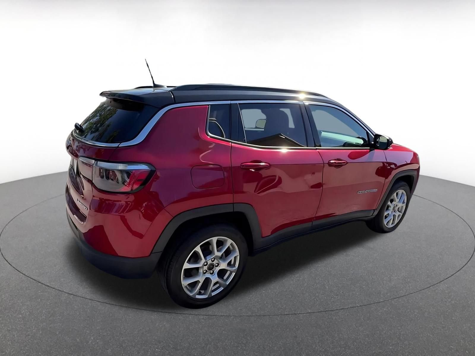 Thumbnail: 2025 Jeep Compass - 15
