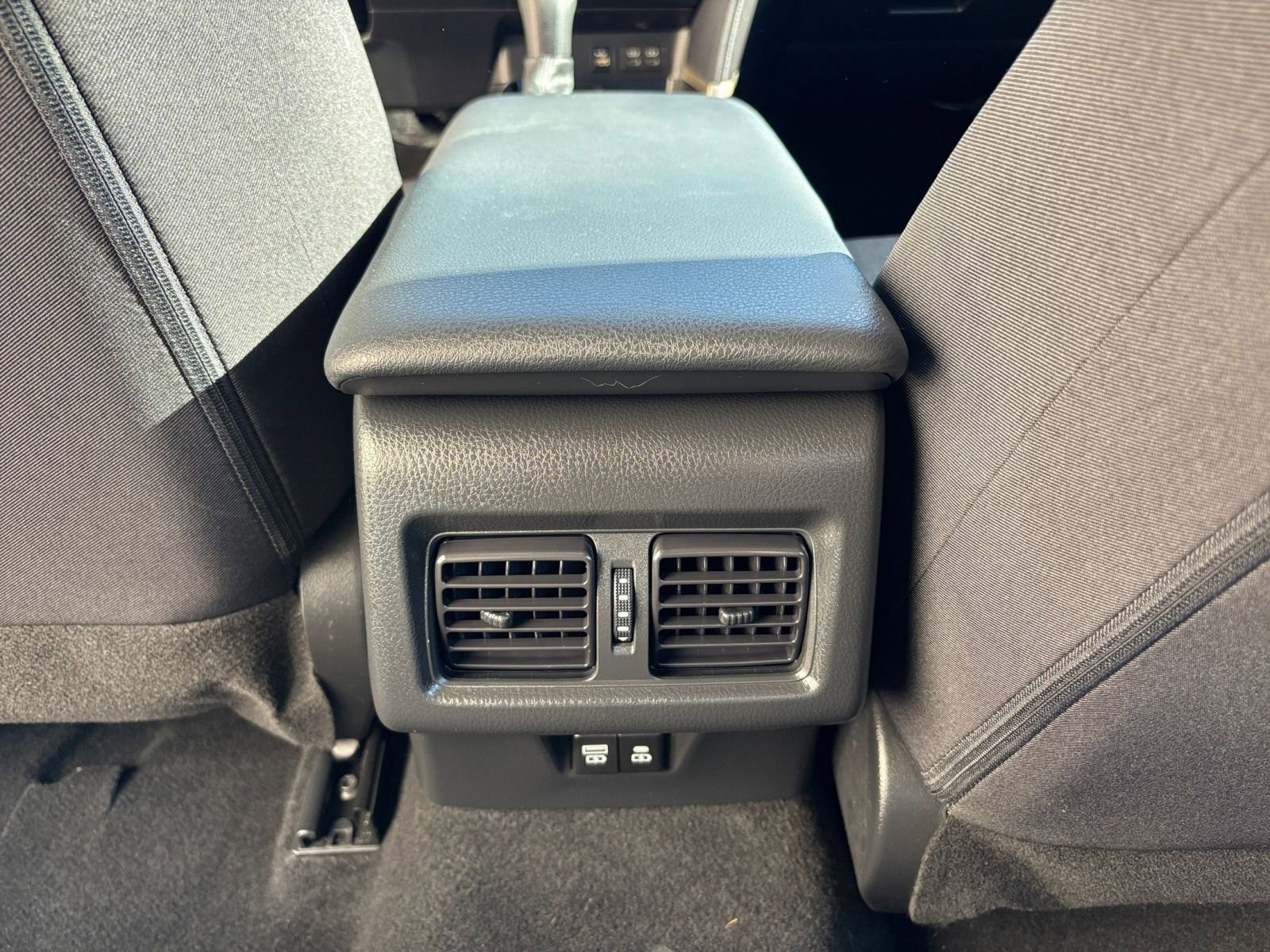 Thumbnail: 2025 Toyota Camry - 24