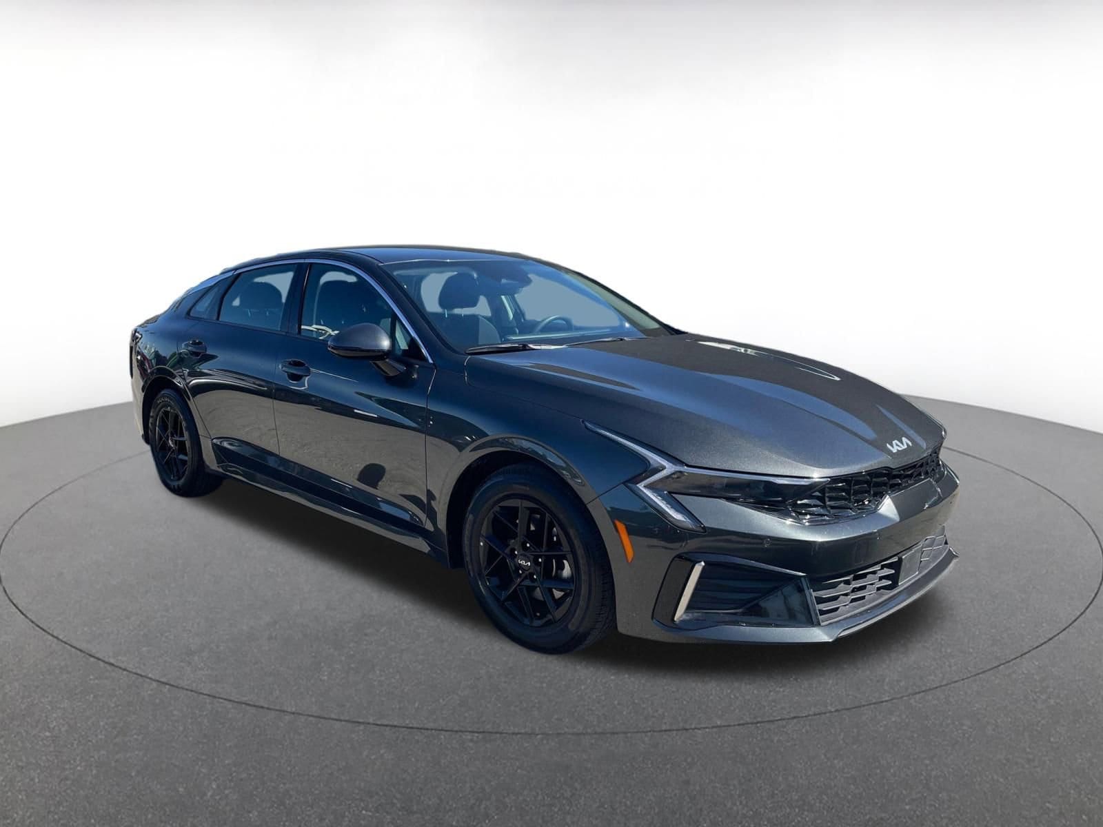 Thumbnail: 2025 Kia K5 - 1