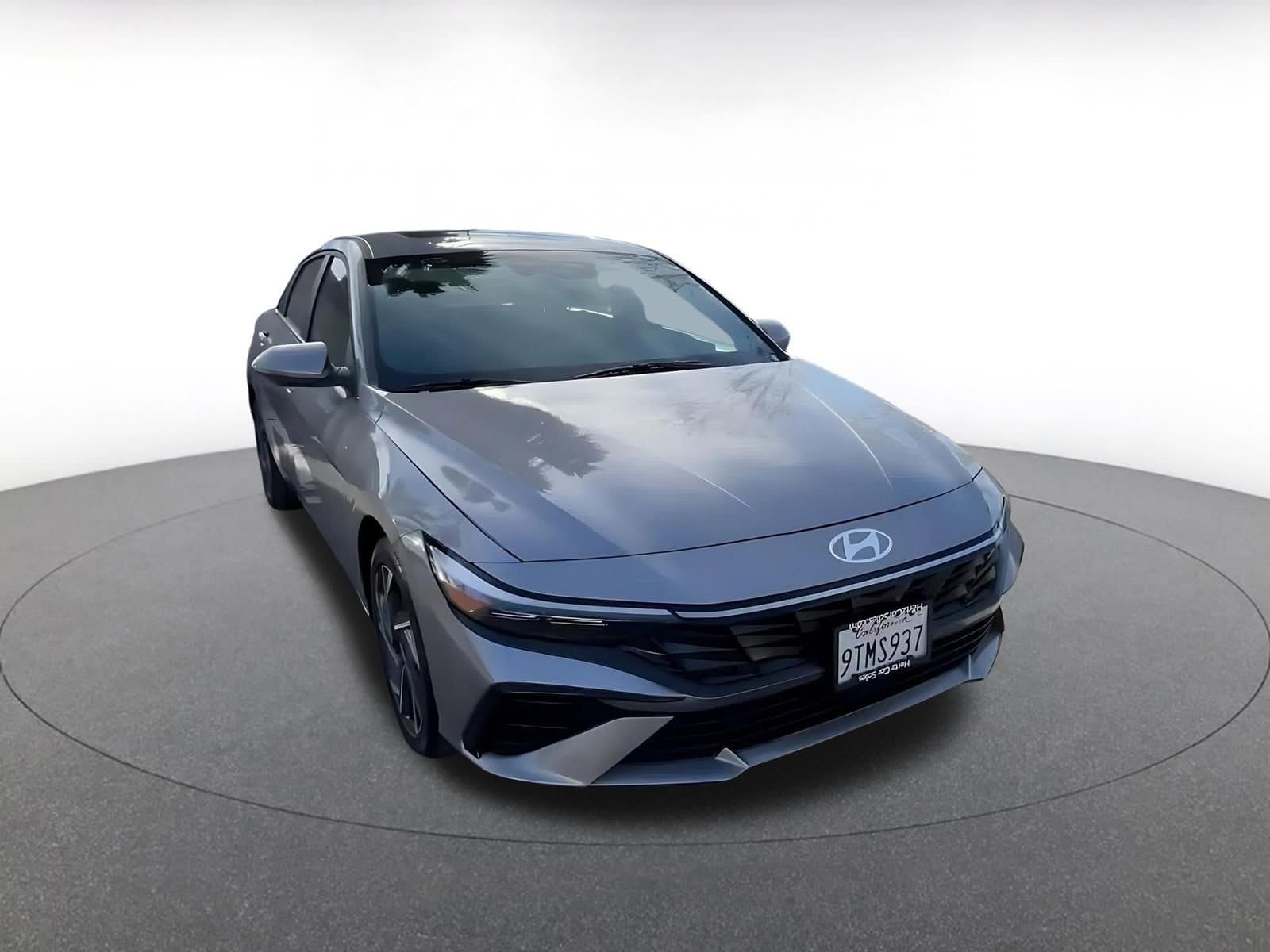 Thumbnail: 2025 Hyundai Elantra - 3