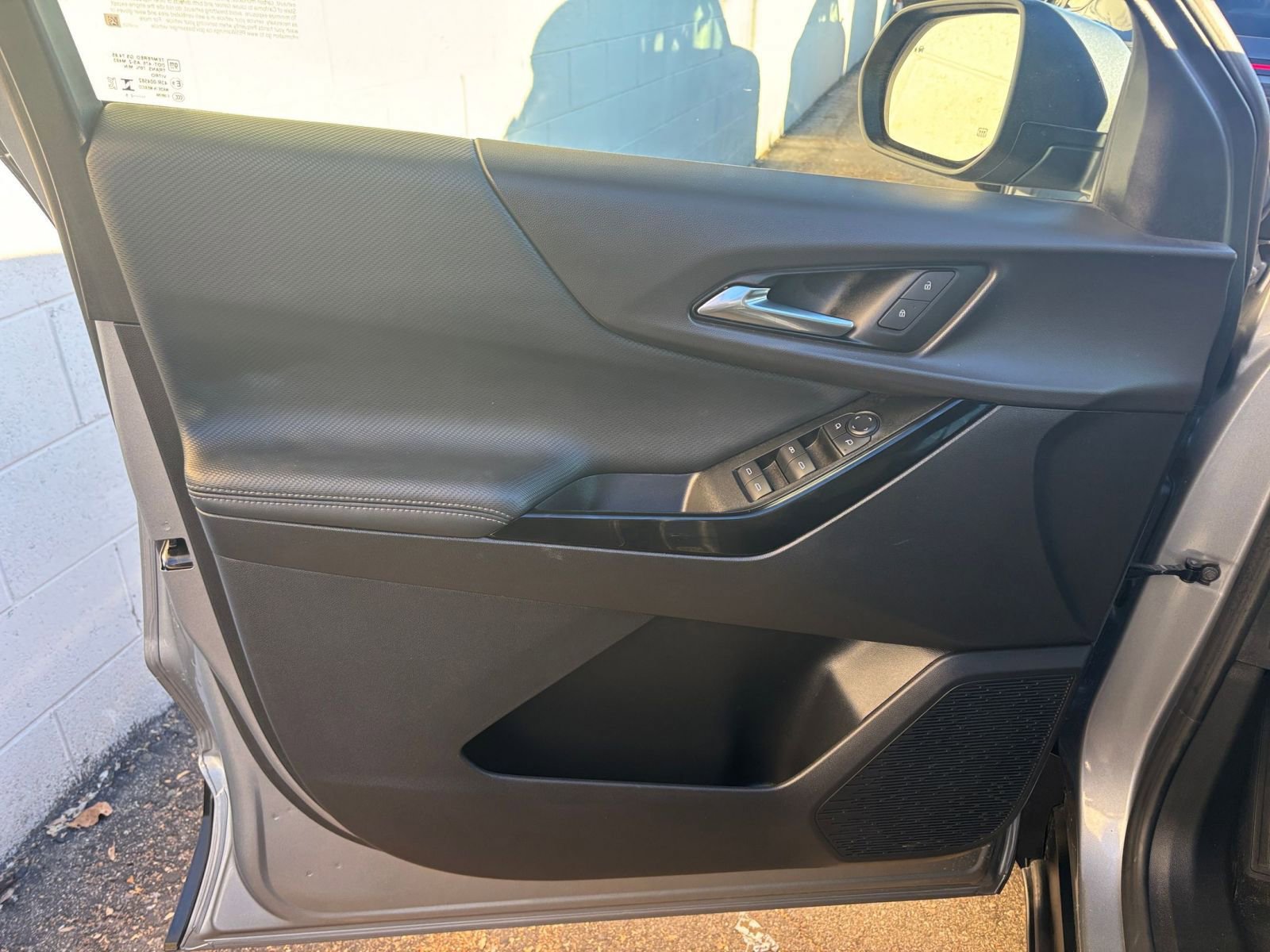 Thumbnail: 2025 Chevrolet Equinox - 20