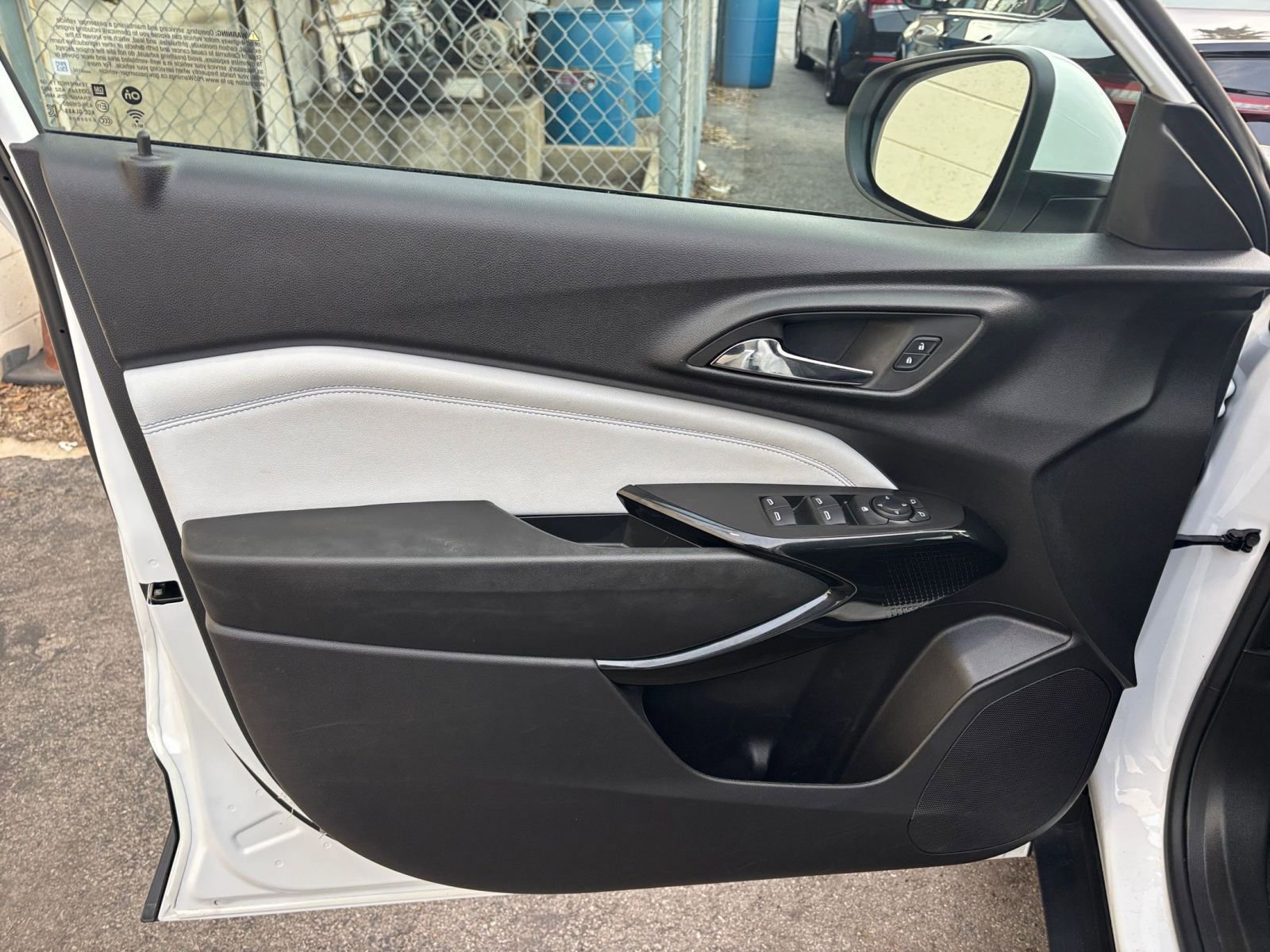 Thumbnail: 2025 Chevrolet Trax - 18