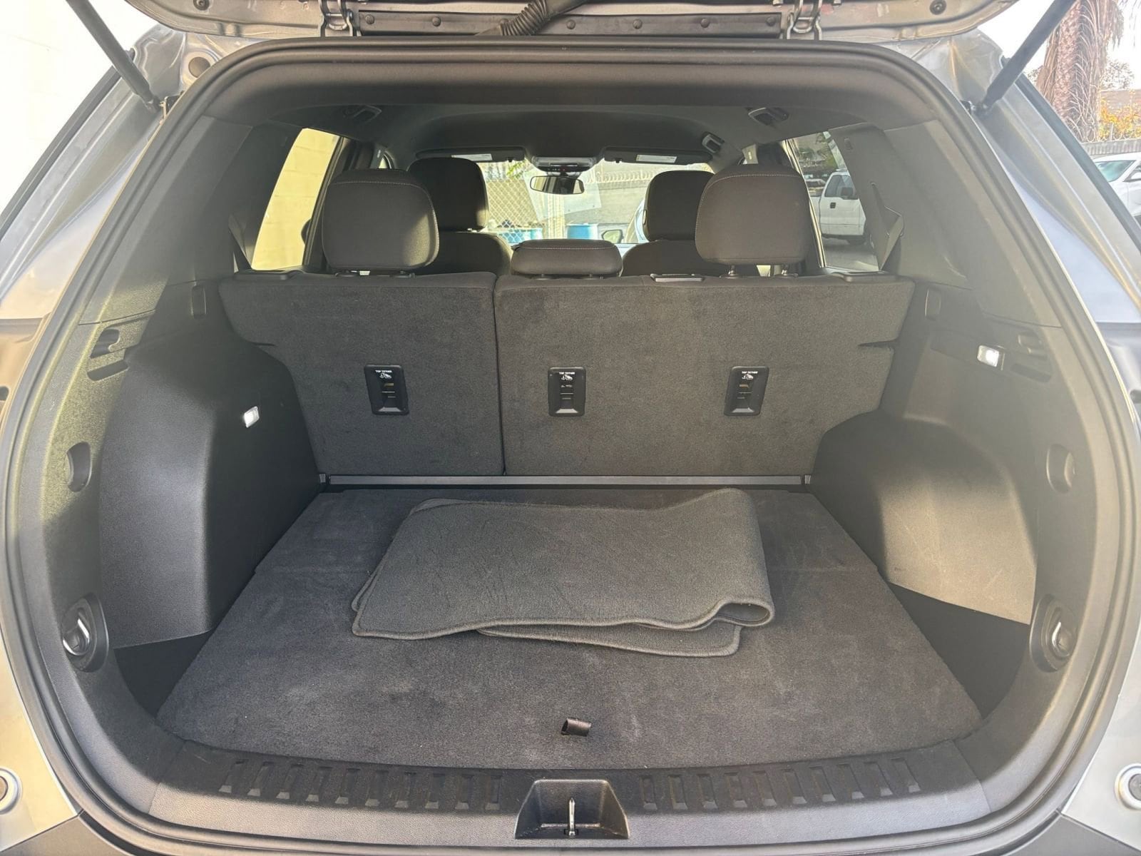 Thumbnail: 2025 Chevrolet Equinox - 31