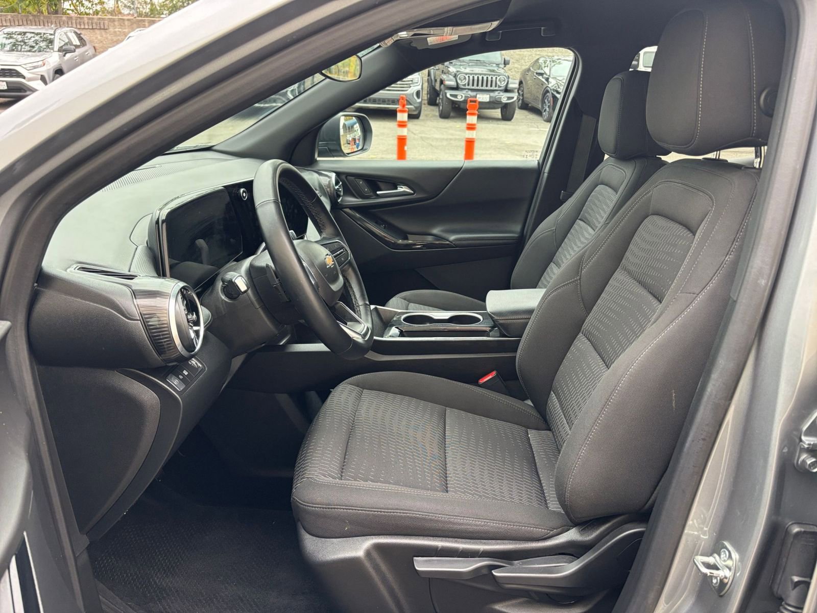 Thumbnail: 2025 Chevrolet Equinox - 27