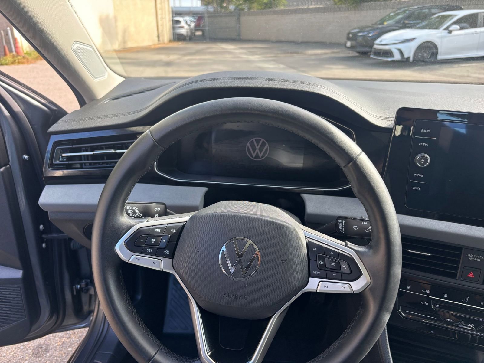 Thumbnail: 2025 Volkswagen Jetta - 34