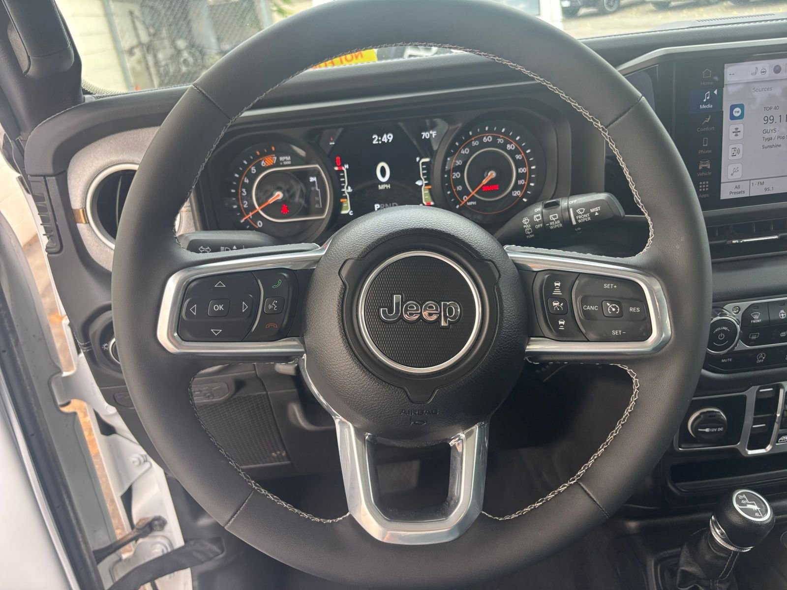 Thumbnail: 2025 Jeep Wrangler - 28