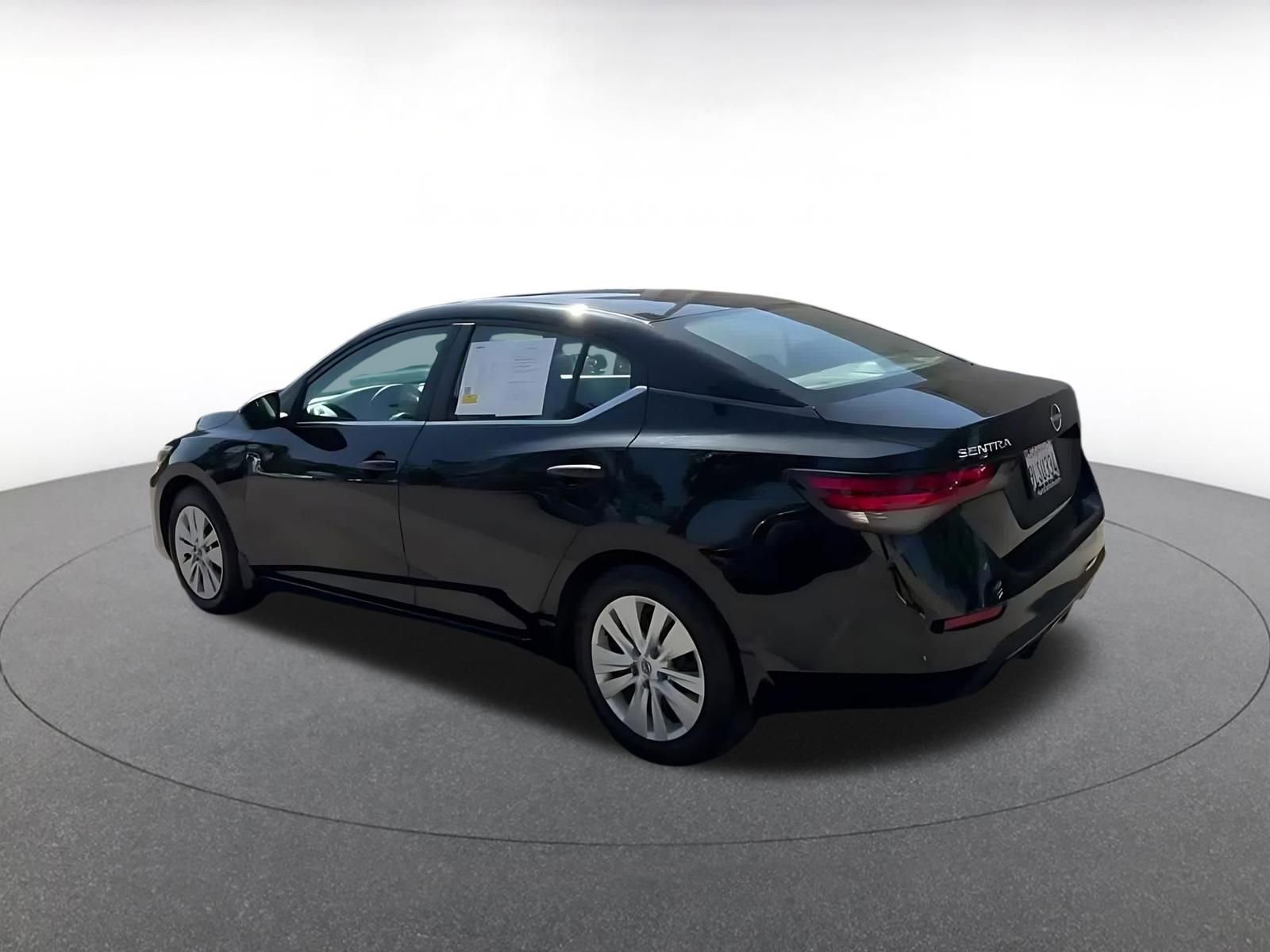 Thumbnail: 2024 Nissan Sentra - 10
