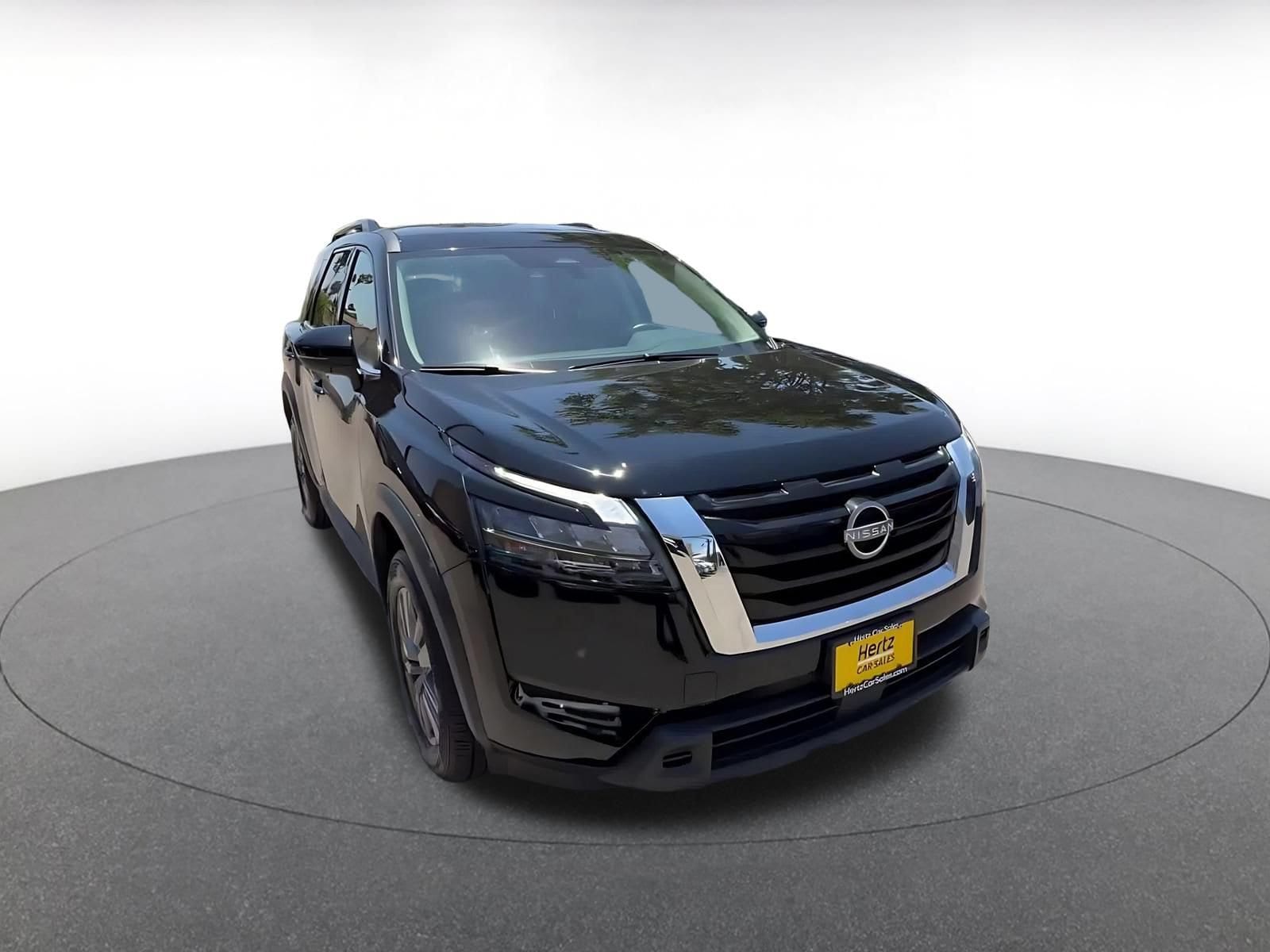 Thumbnail: 2025 Nissan Pathfinder - 3