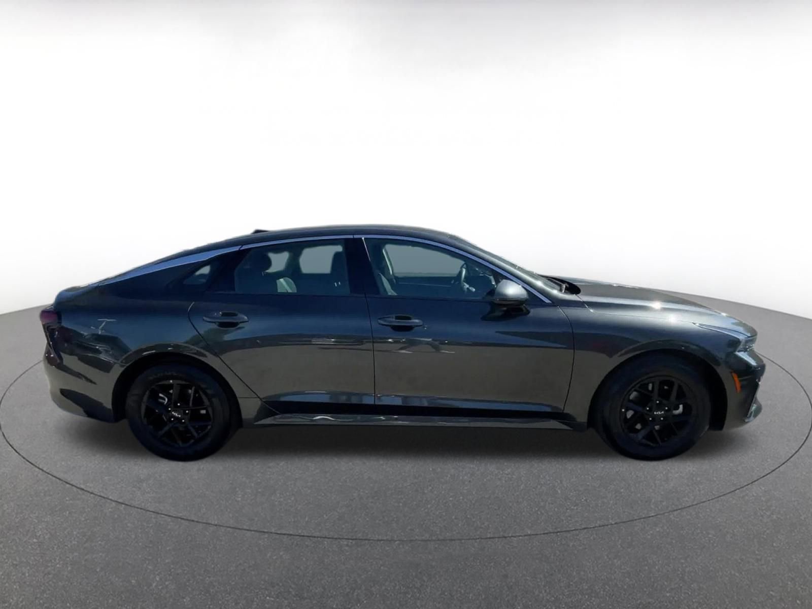 Thumbnail: 2025 Kia K5 - 16