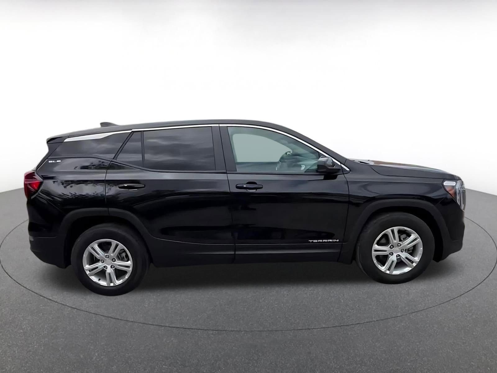Thumbnail: 2024 GMC Terrain - 16