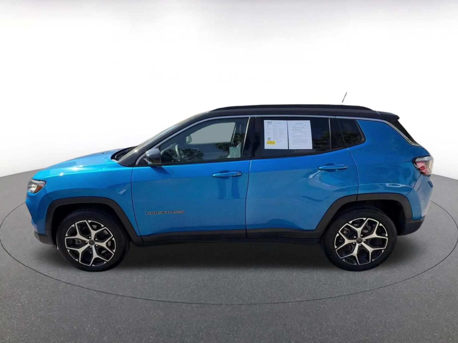 Thumbnail: 2025 Jeep Compass - 9