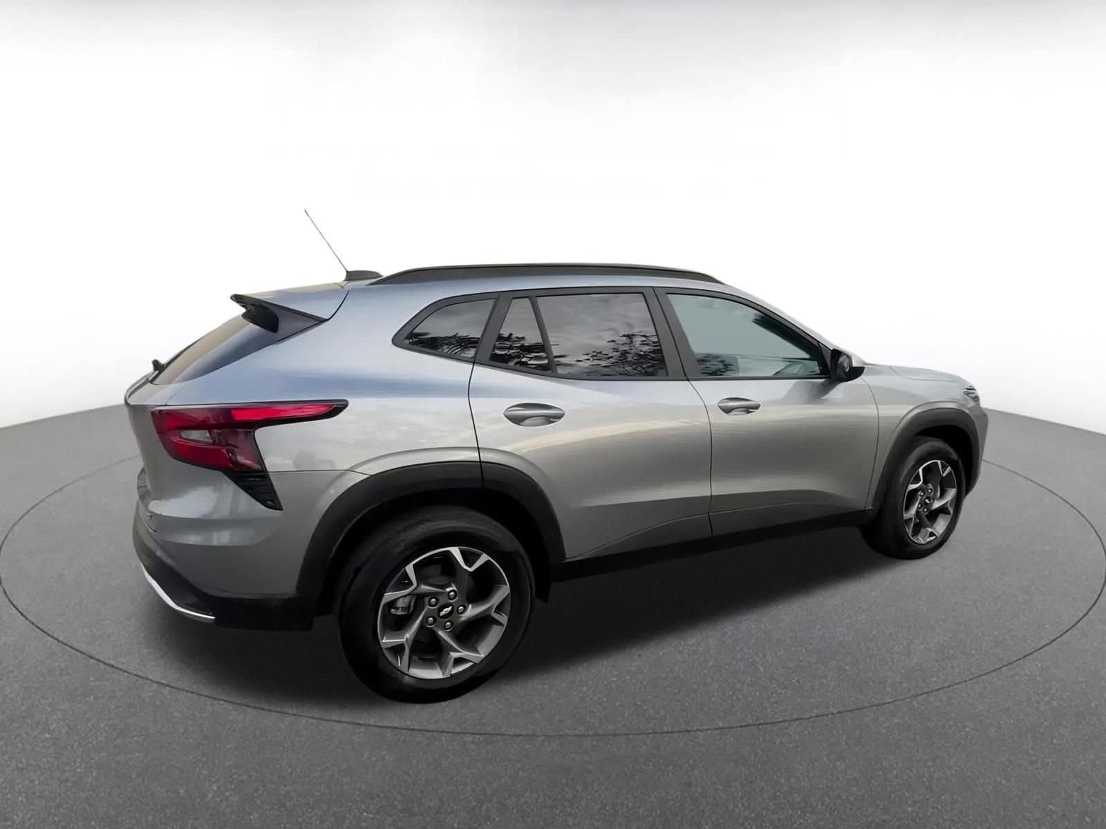 Thumbnail: 2025 Chevrolet Trax - 15