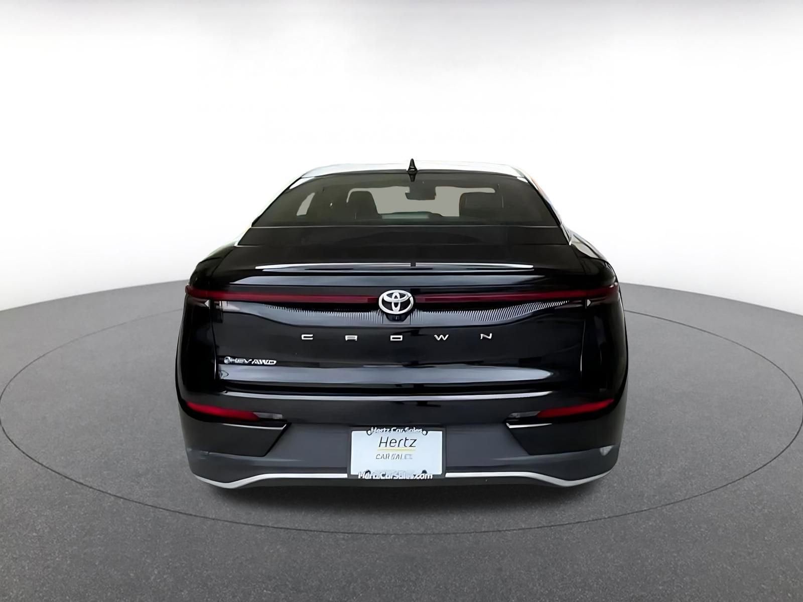 Thumbnail: 2025 Toyota Crown - 12