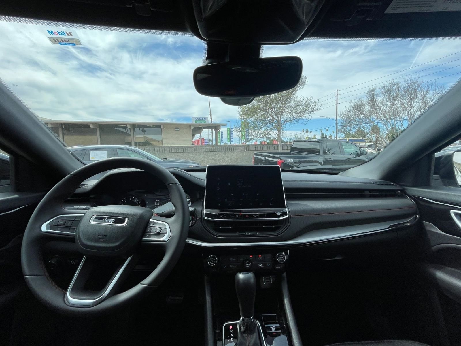 Thumbnail: 2025 Jeep Compass - 32