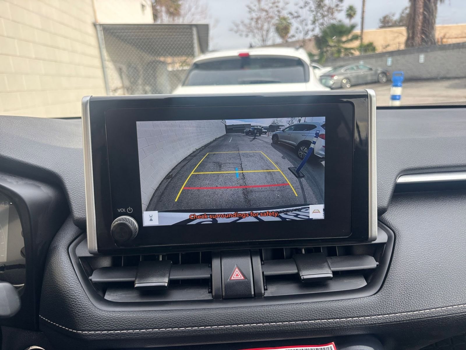 Thumbnail: 2025 Toyota RAV4 - 17