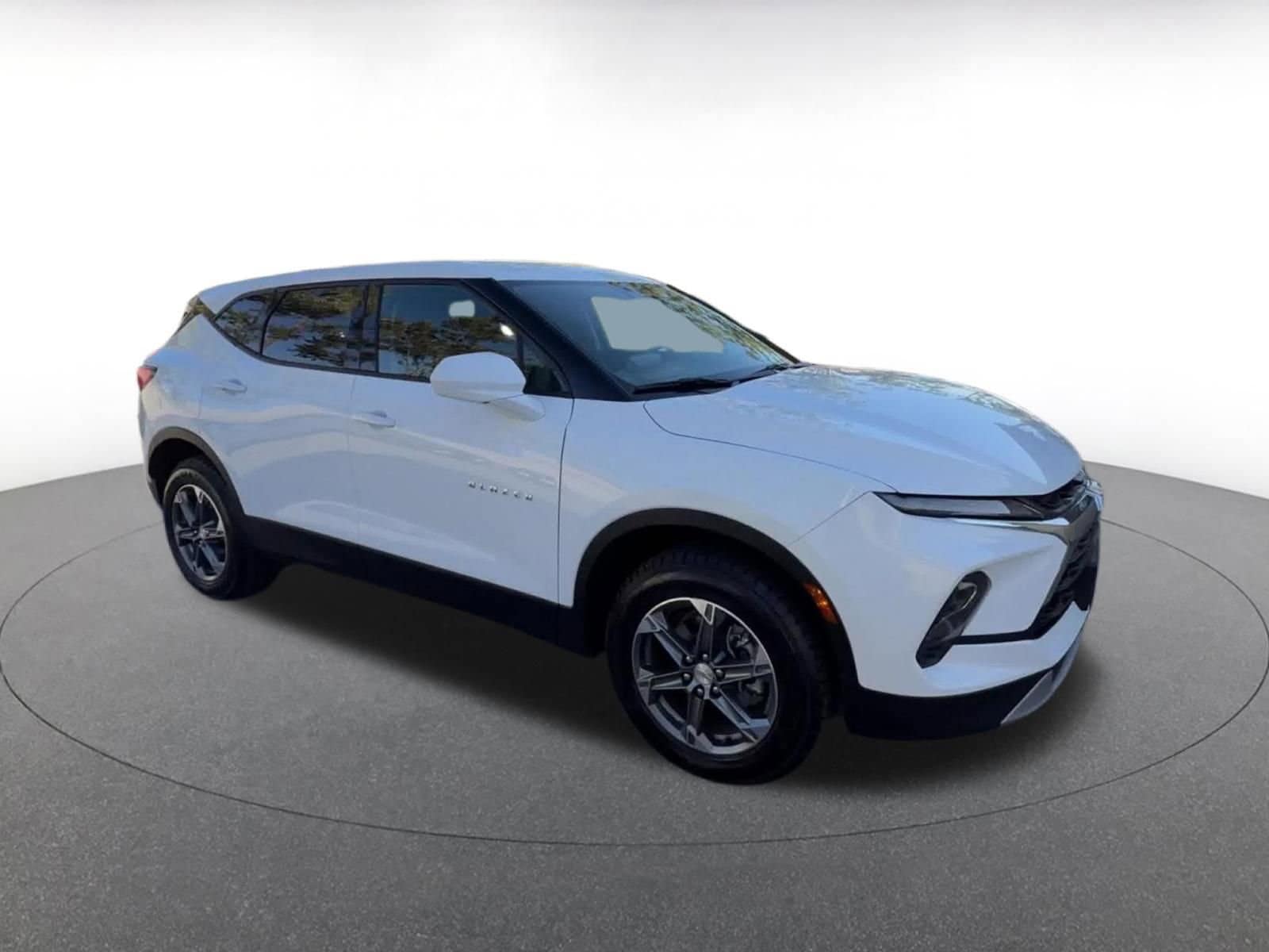 Thumbnail: 2025 Chevrolet Blazer - 2