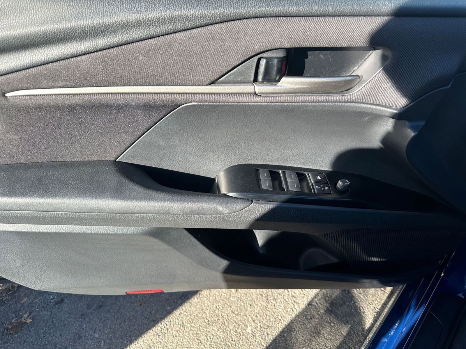 Thumbnail: 2025 Toyota Camry - 18