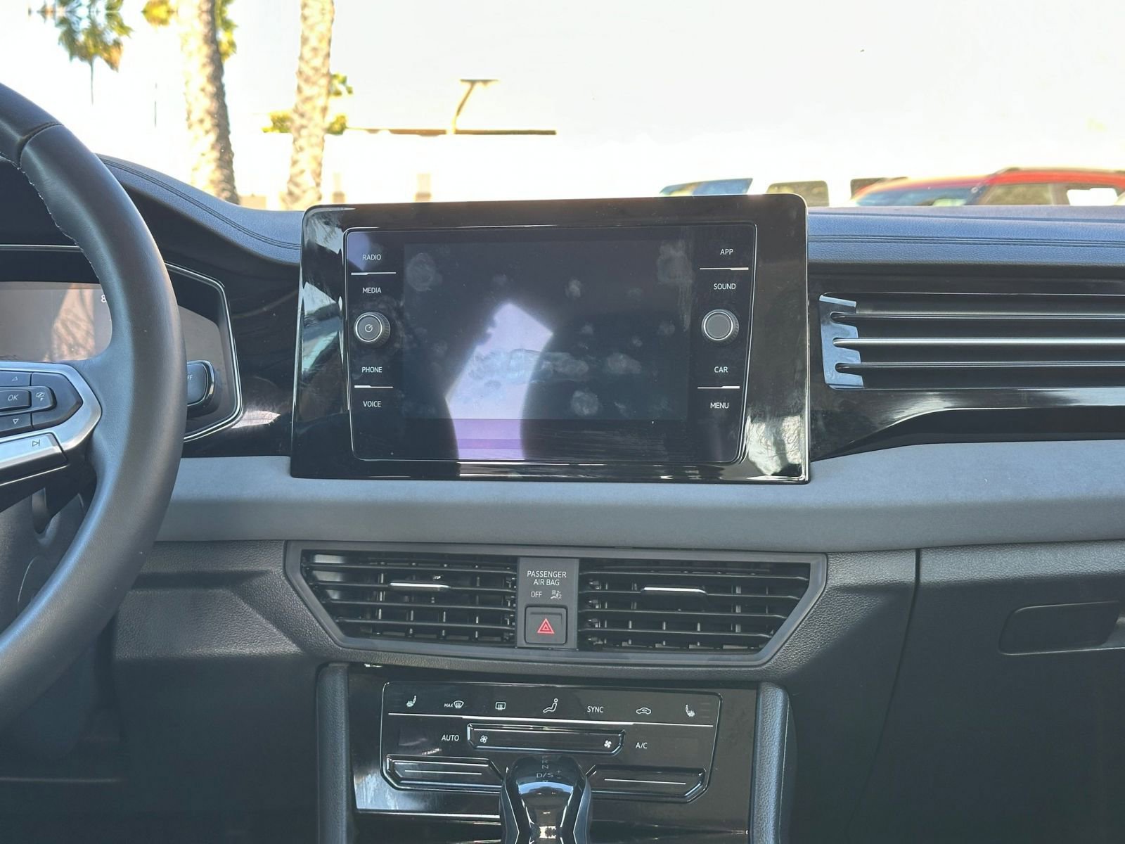 Thumbnail: 2025 Volkswagen Jetta - 17