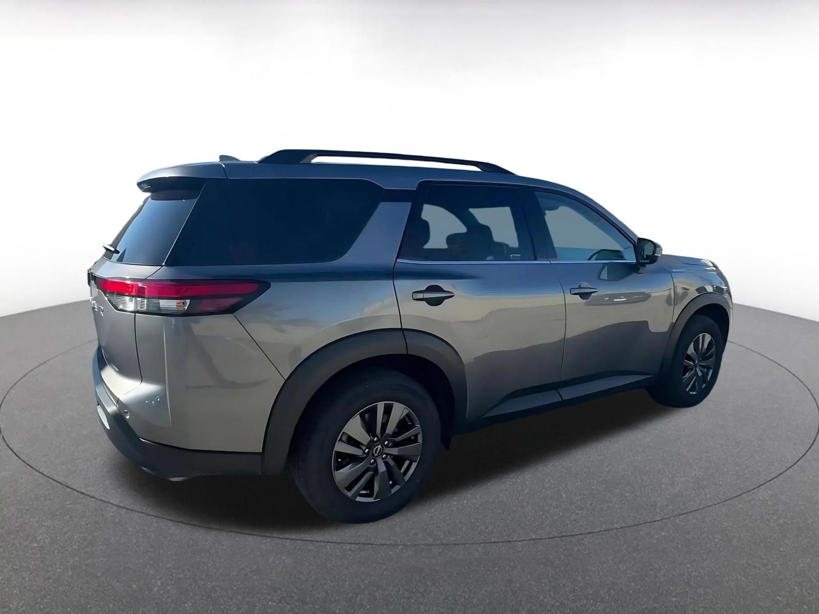 Thumbnail: 2025 Nissan Pathfinder - 14
