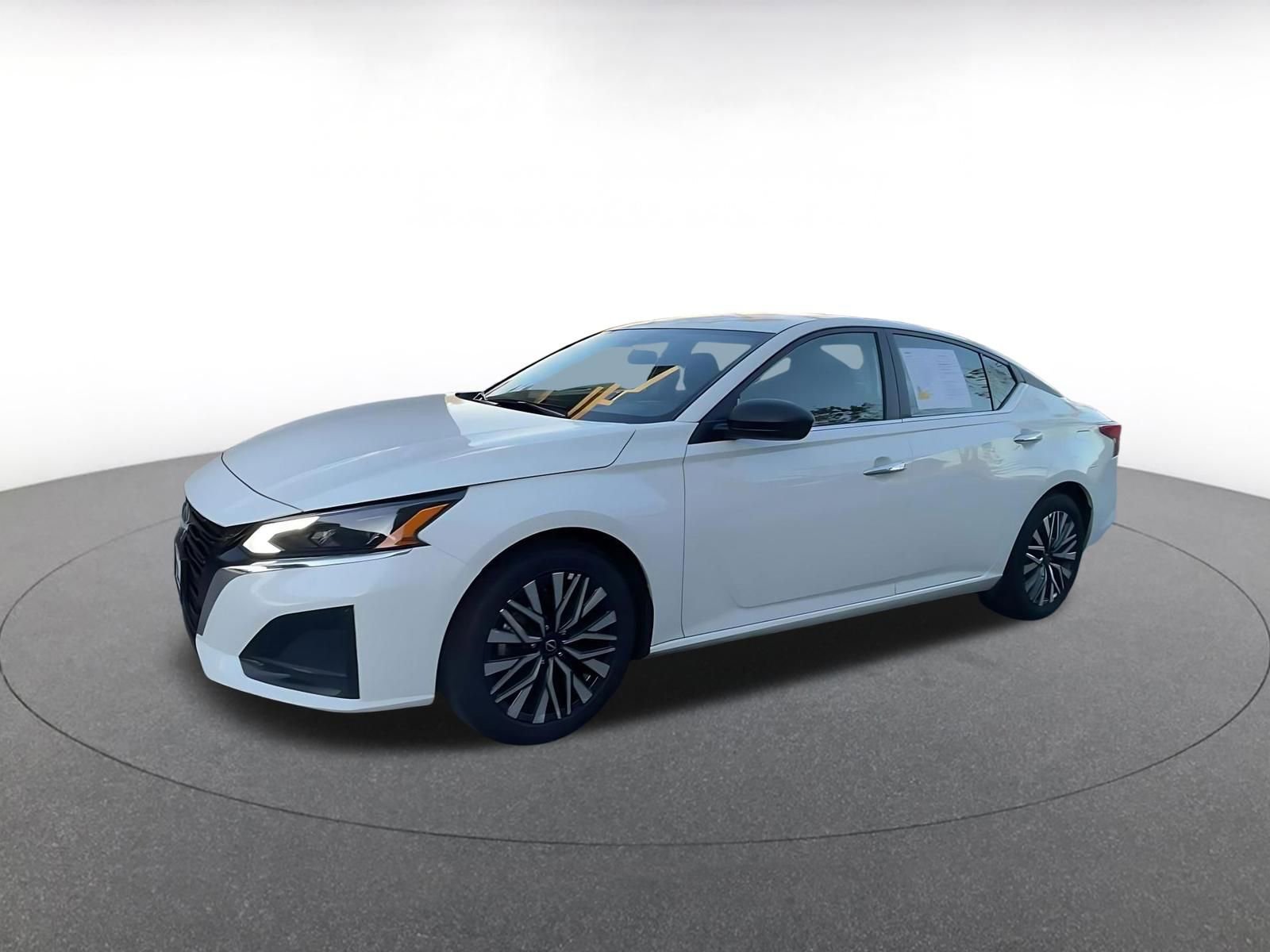 Thumbnail: 2025 Nissan Altima - 8