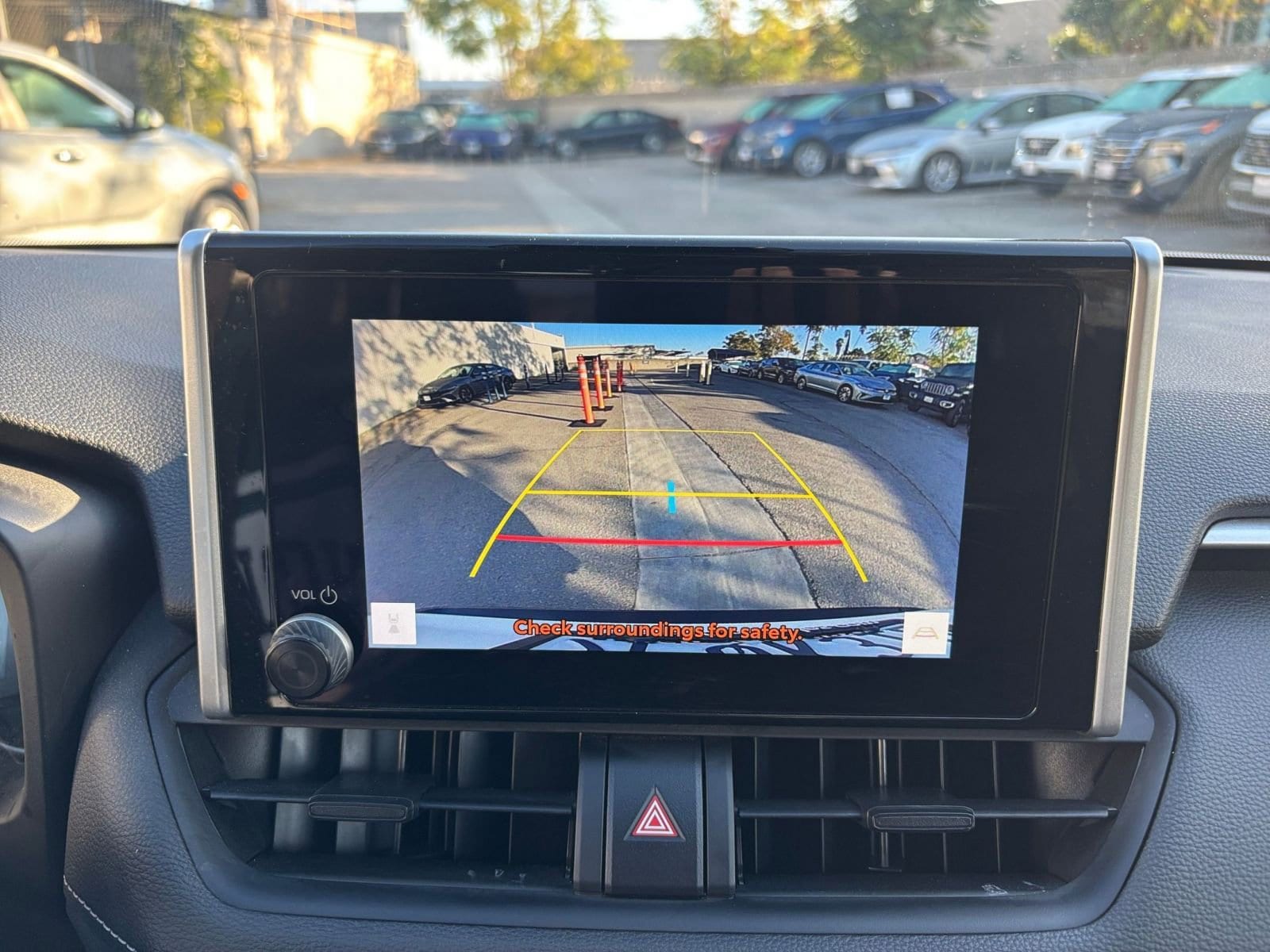 Thumbnail: 2025 Toyota RAV4 - 29