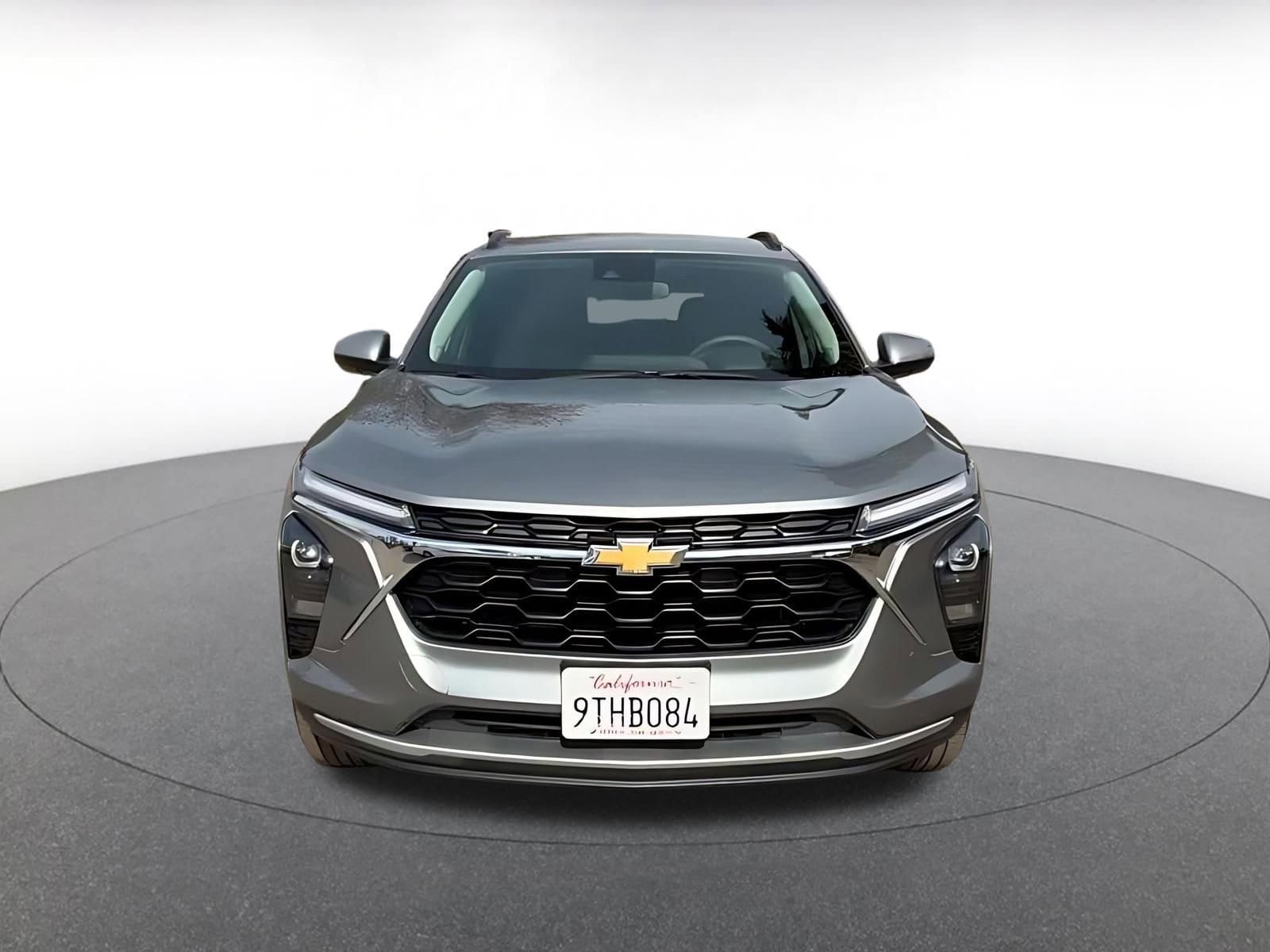 Thumbnail: 2025 Chevrolet Trax - 4