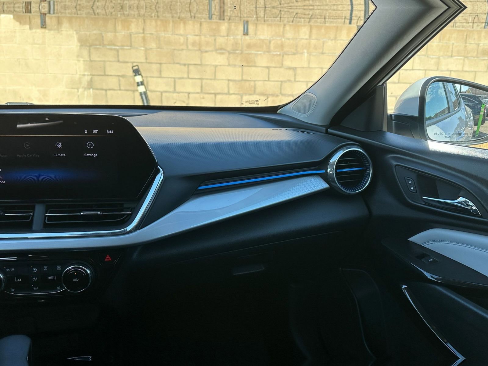 Thumbnail: 2025 Chevrolet Trax - 34