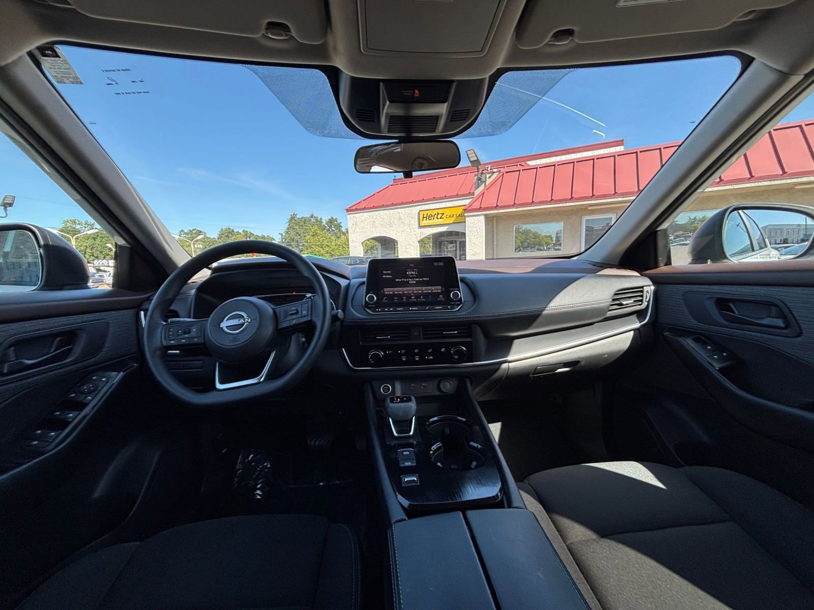 Thumbnail: 2023 Nissan Rogue - 33