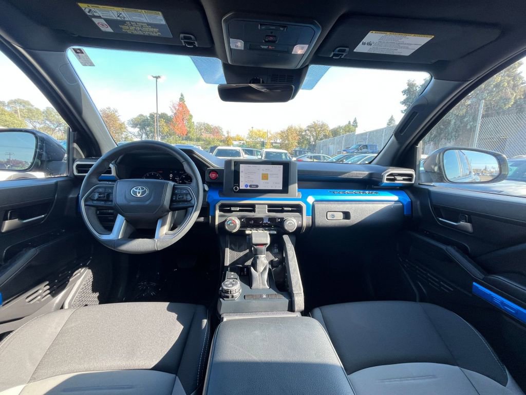 Thumbnail: 2025 Toyota Tacoma - 32