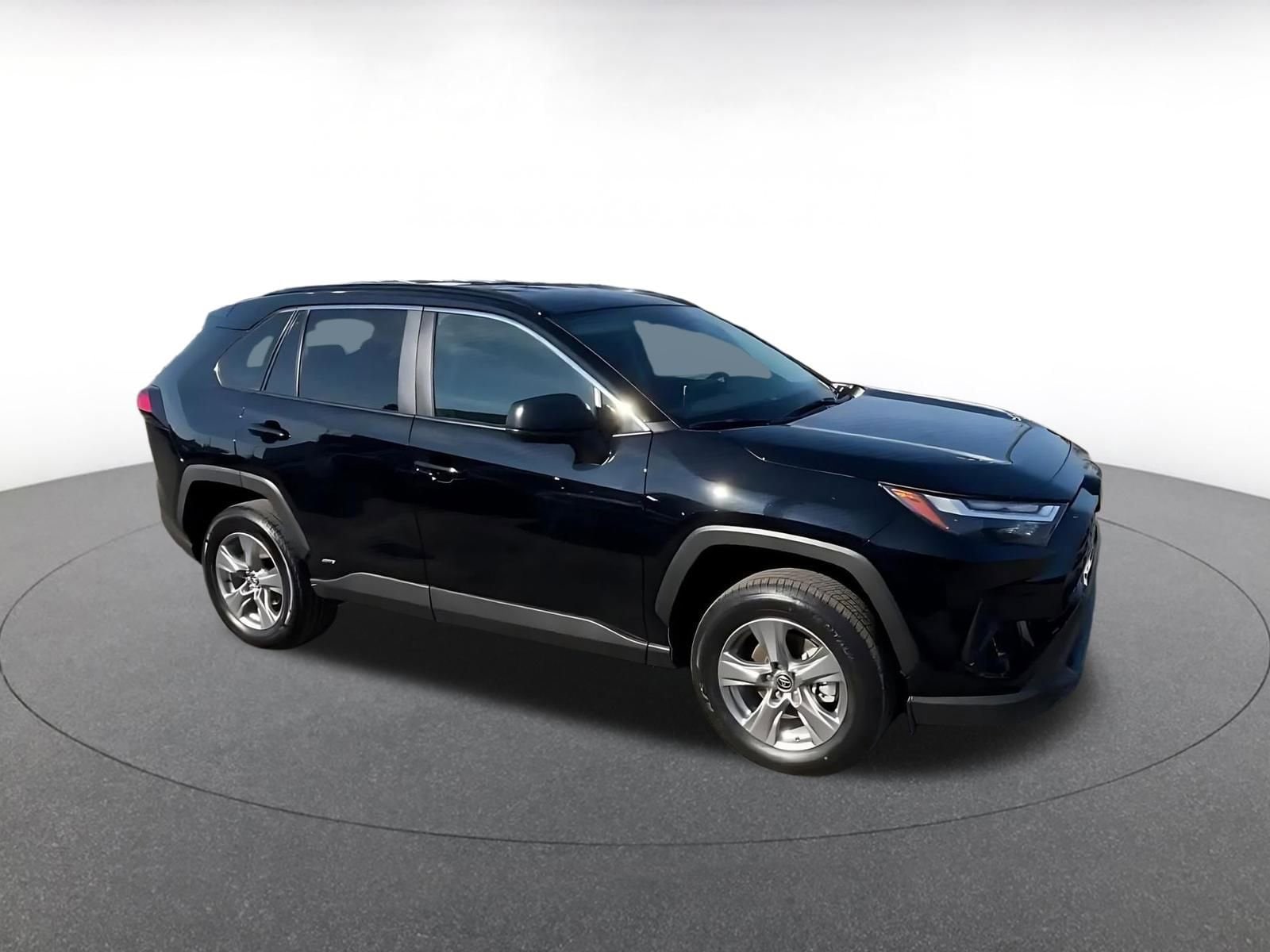 Thumbnail: 2025 Toyota RAV4 - 2