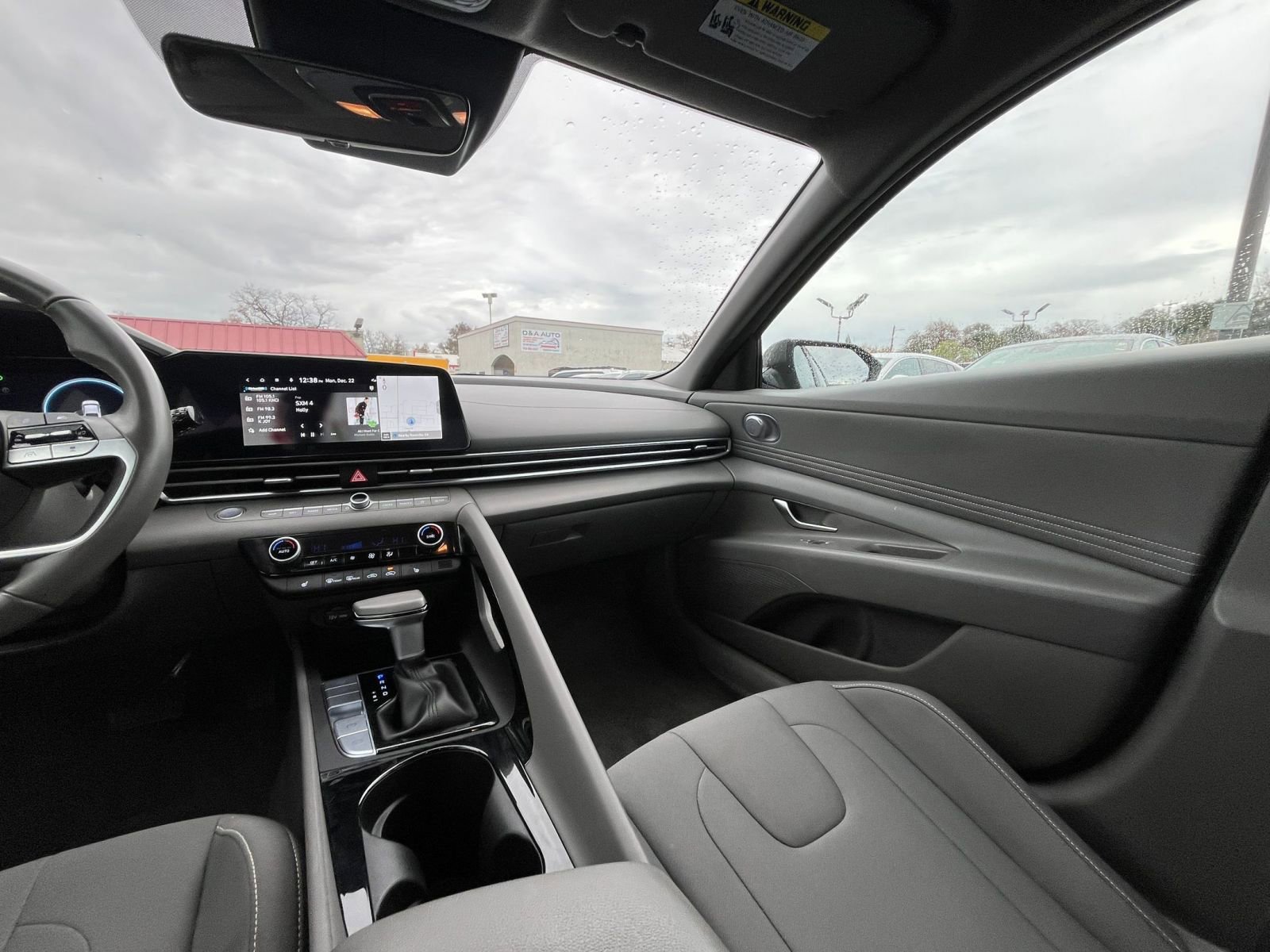 Thumbnail: 2025 Hyundai Elantra - 33