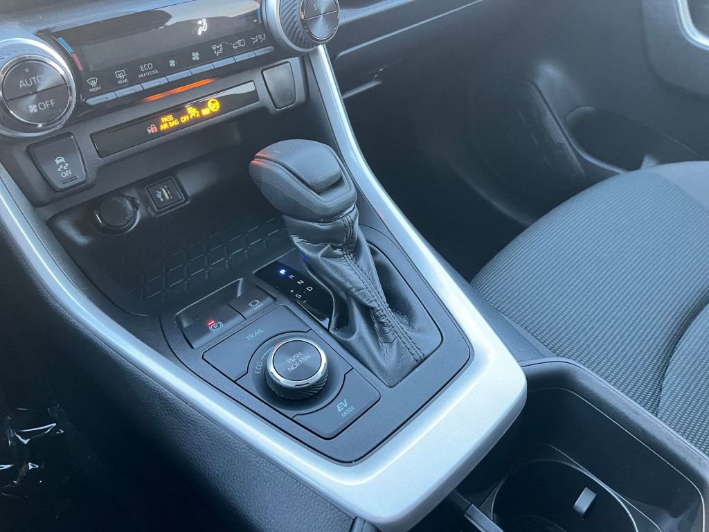 Thumbnail: 2025 Toyota RAV4 - 28