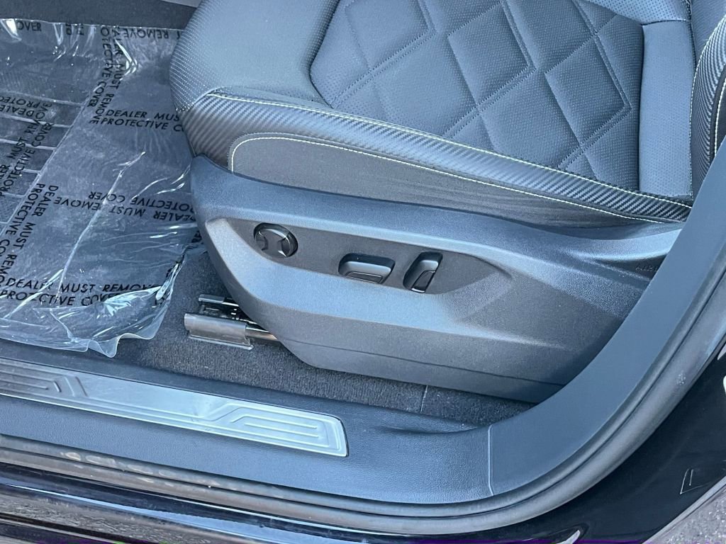 Thumbnail: 2025 Volkswagen Atlas - 32