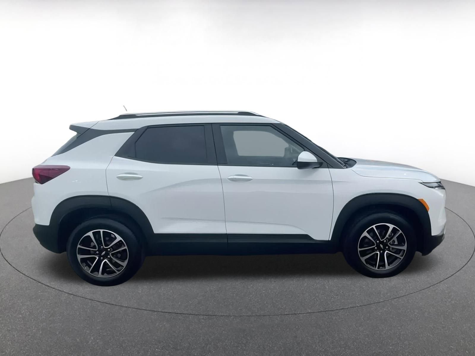 Thumbnail: 2025 Chevrolet TrailBlazer - 16