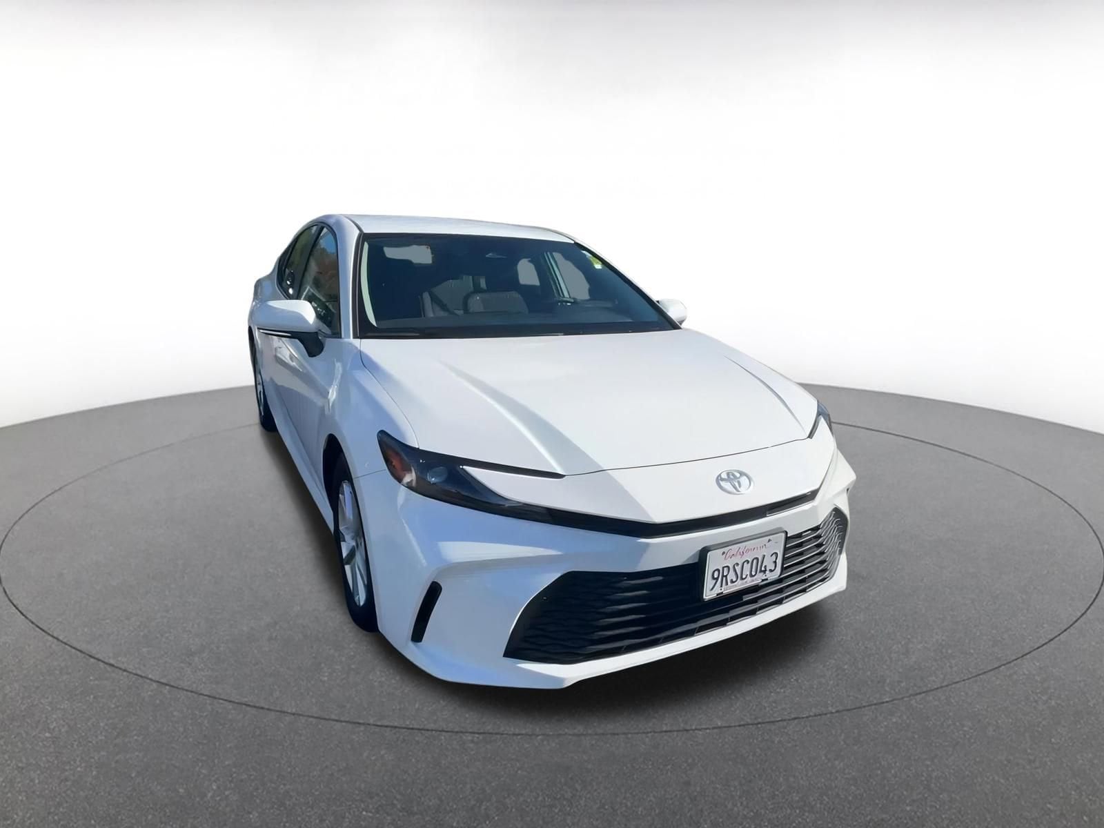 Thumbnail: 2025 Toyota Camry - 3