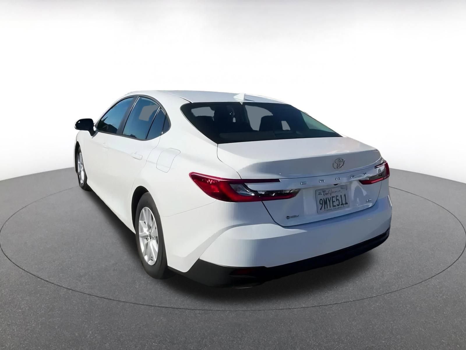 Thumbnail: 2025 Toyota Camry - 16