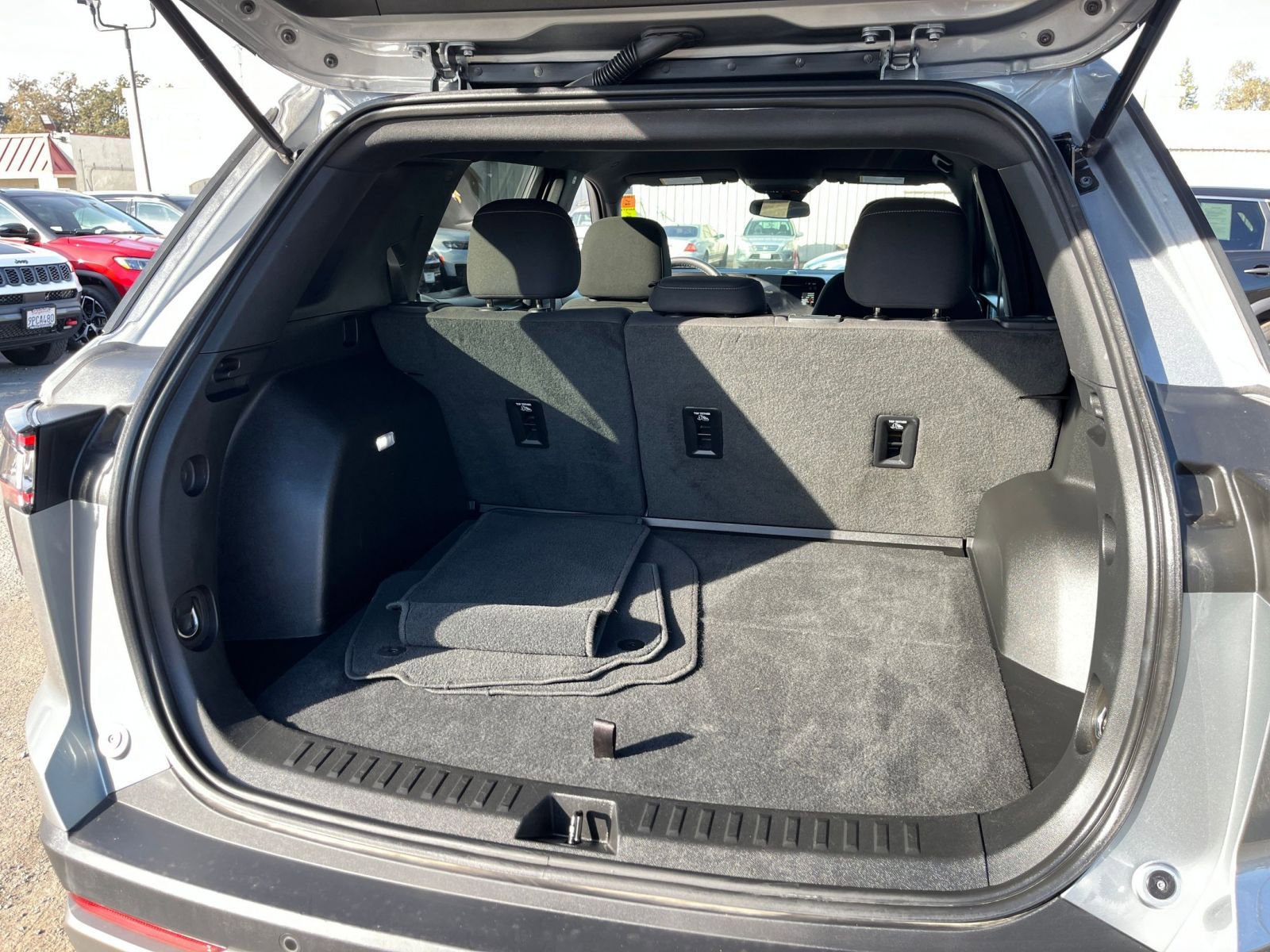 Thumbnail: 2025 Chevrolet Equinox - 35