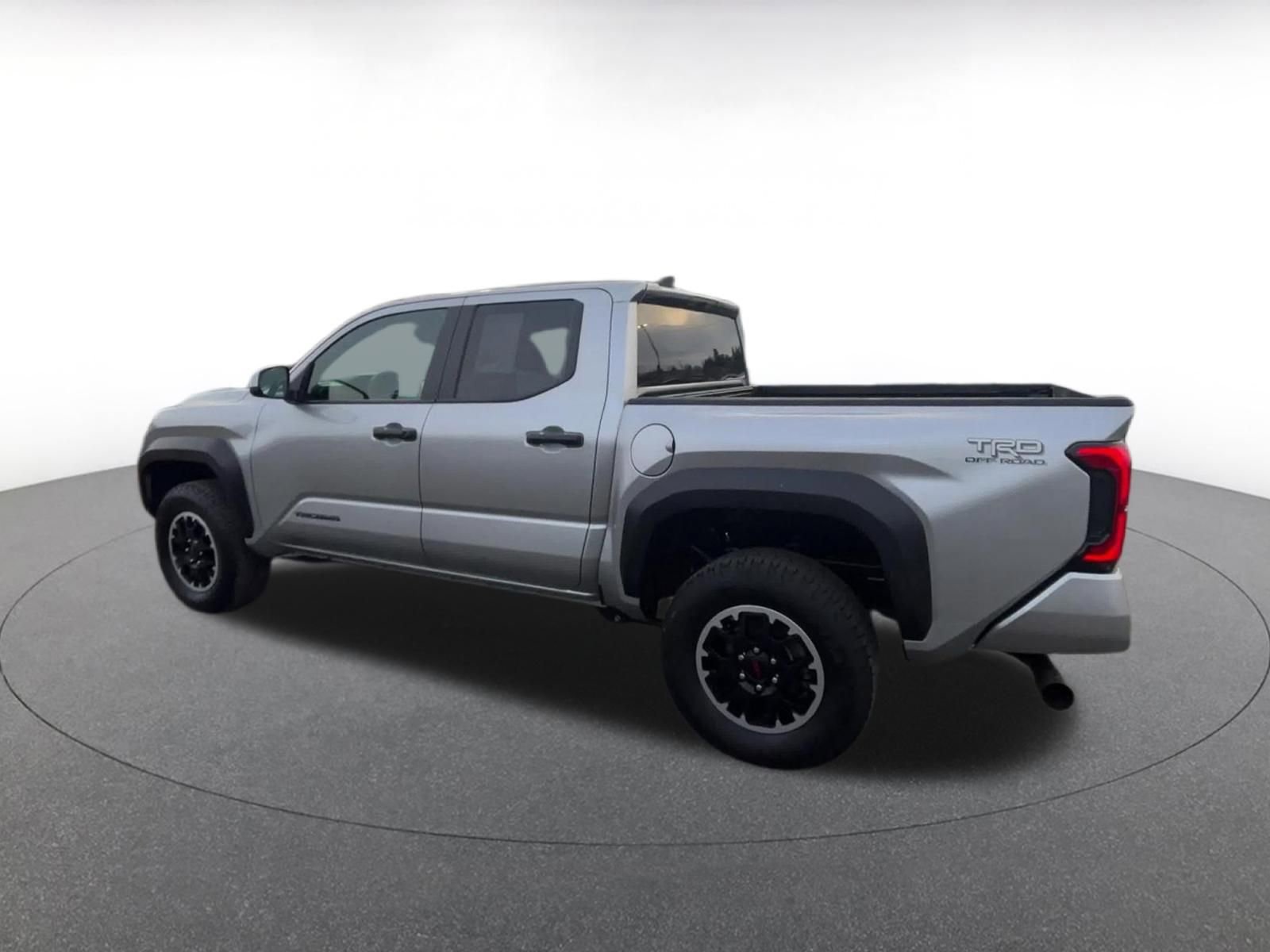 Thumbnail: 2025 Toyota Tacoma - 10