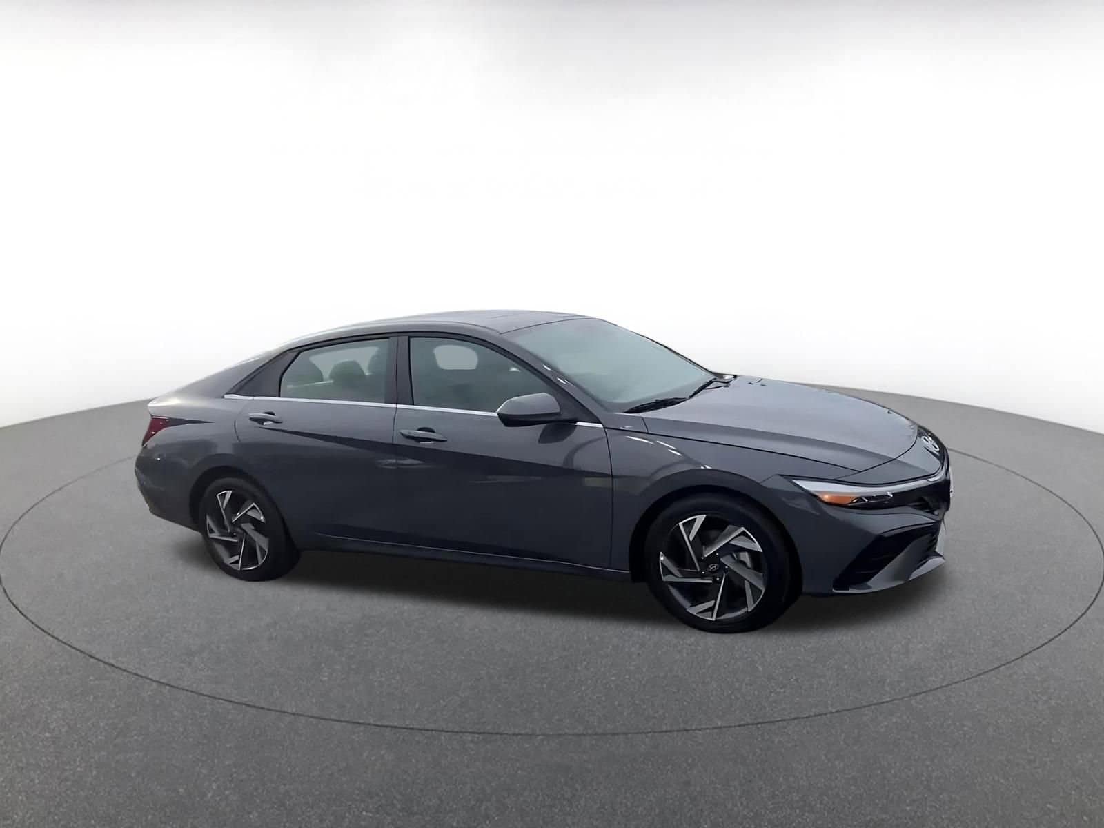 Thumbnail: 2025 Hyundai Elantra - 2